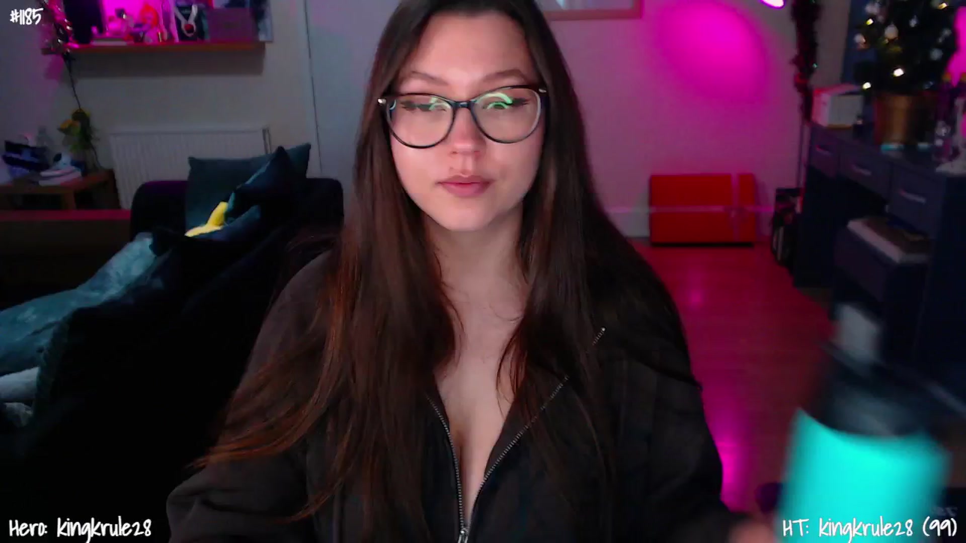 Gallery image thumbnail from AnnAngelx's myfreecams stream on, 12/19/2024, 21:55 image 11 of 20
