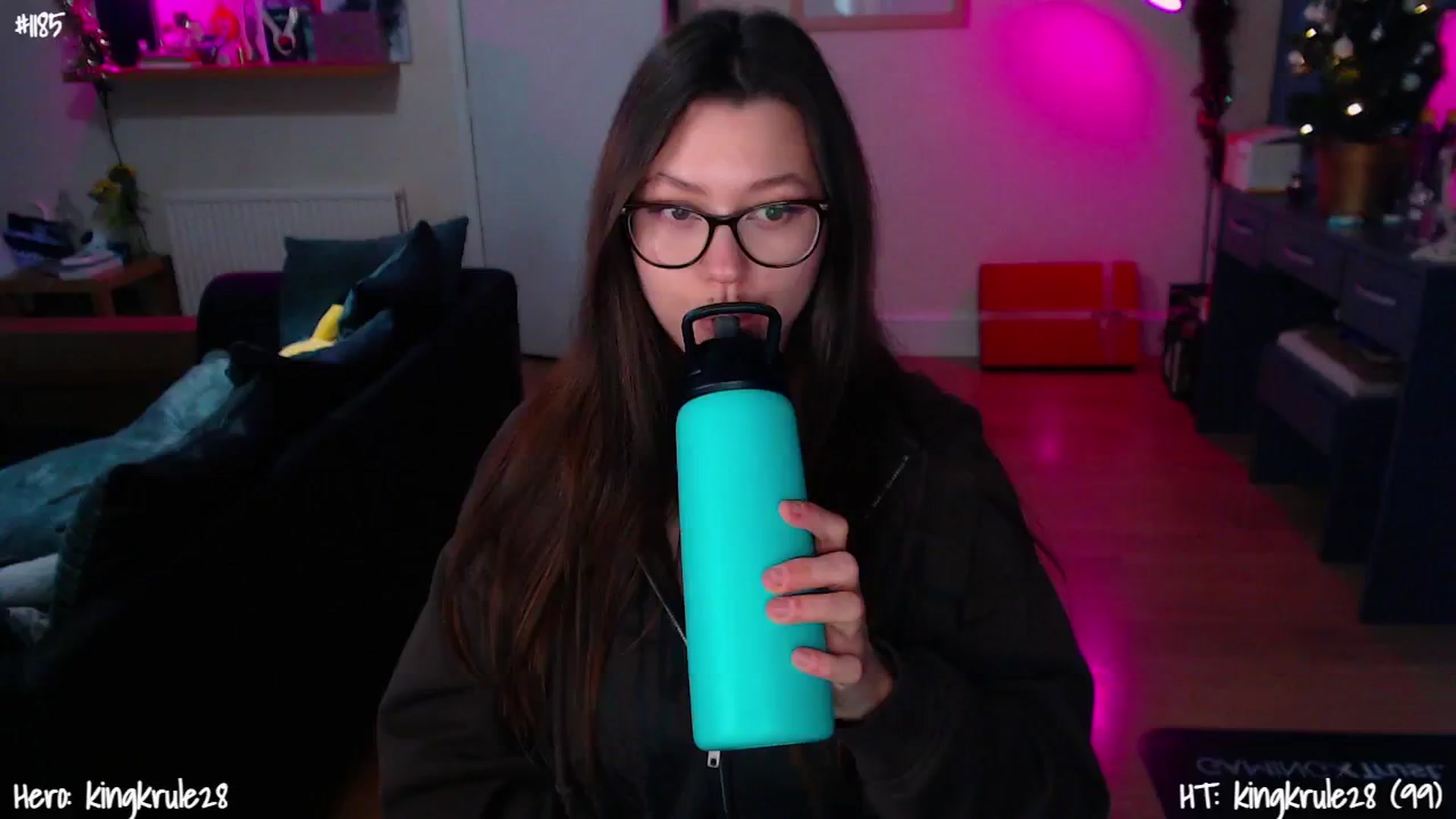 Gallery image thumbnail from AnnAngelx's myfreecams stream on, 12/19/2024, 21:55 image 16 of 20