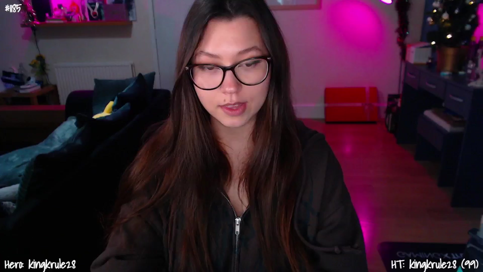 Gallery image thumbnail from AnnAngelx's myfreecams stream on, 12/19/2024, 21:55 image 9 of 20