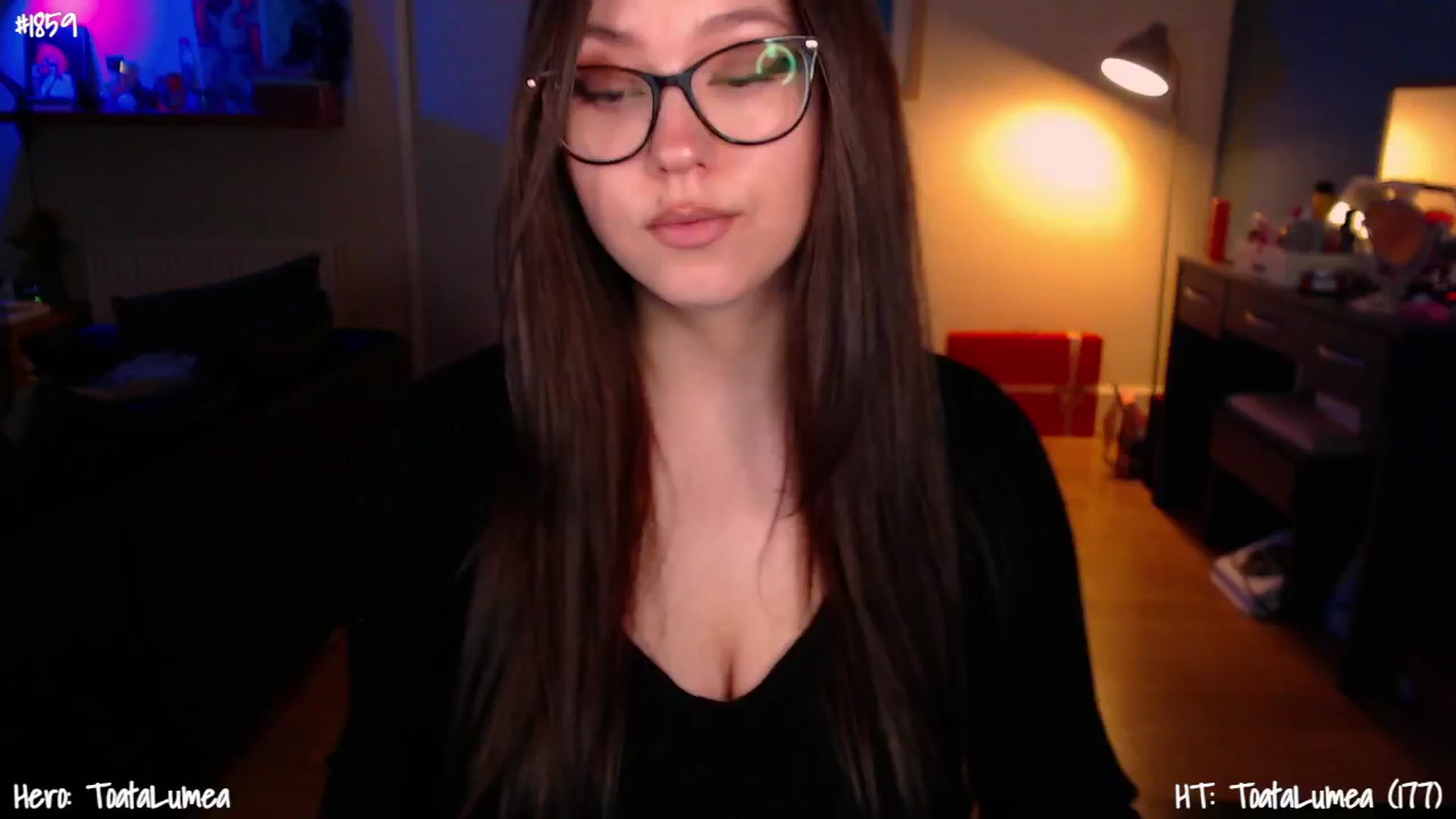 Gallery image thumbnail from AnnAngelx's myfreecams stream on, 02/08/2025, 18:10 image 13 of 20