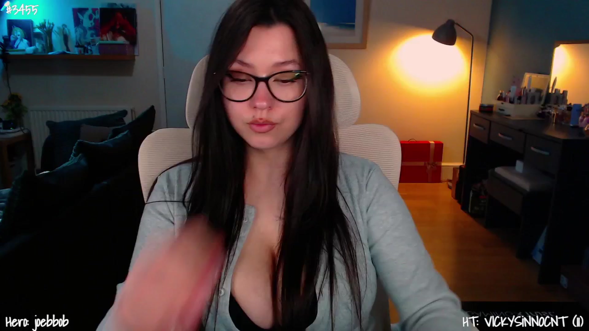 Gallery image thumbnail from AnnAngelx's myfreecams stream on, 03/04/2025, 24:26 image 8 of 20