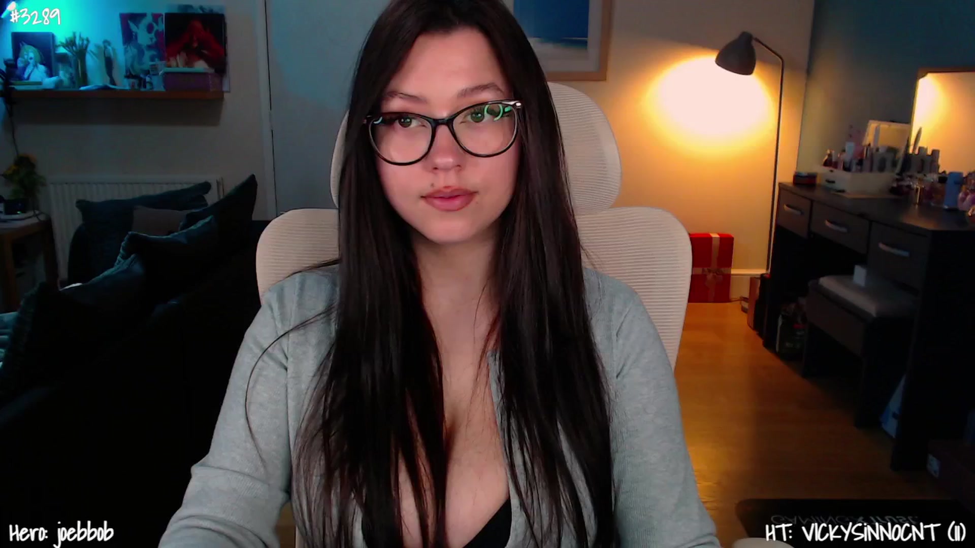 Gallery image thumbnail from AnnAngelx's myfreecams stream on, 03/04/2025, 24:26 image 10 of 20