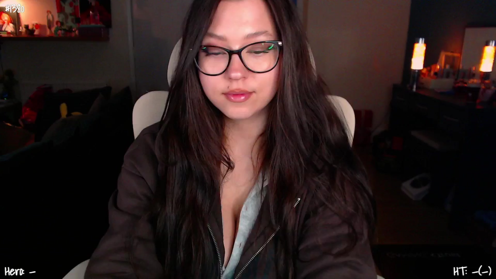 Gallery image thumbnail from AnnAngelx's myfreecams stream on, 03/12/2025, 23:25 image 3 of 20