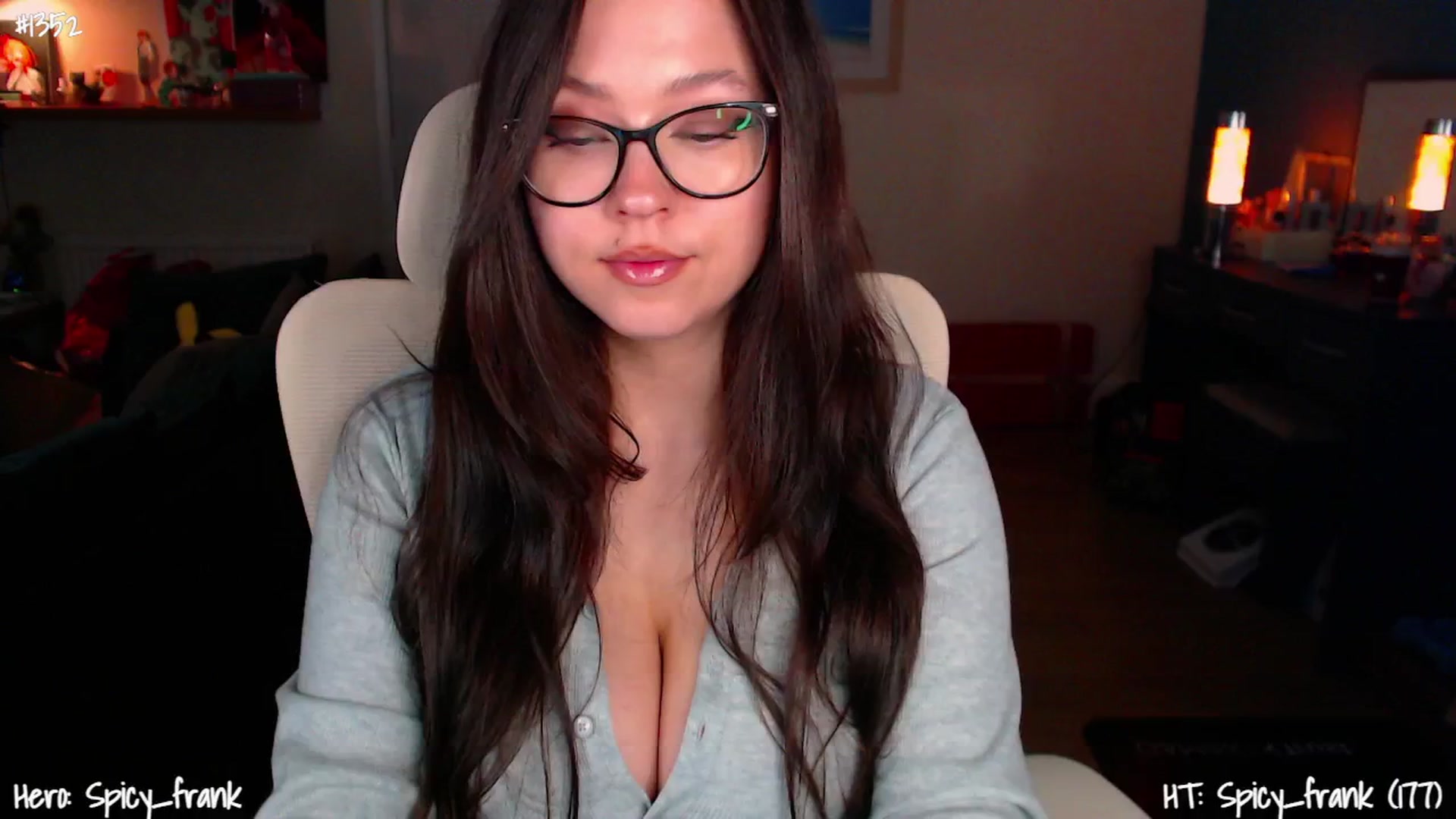 Gallery image thumbnail from AnnAngelx's myfreecams stream on, 03/12/2025, 23:25 image 4 of 20