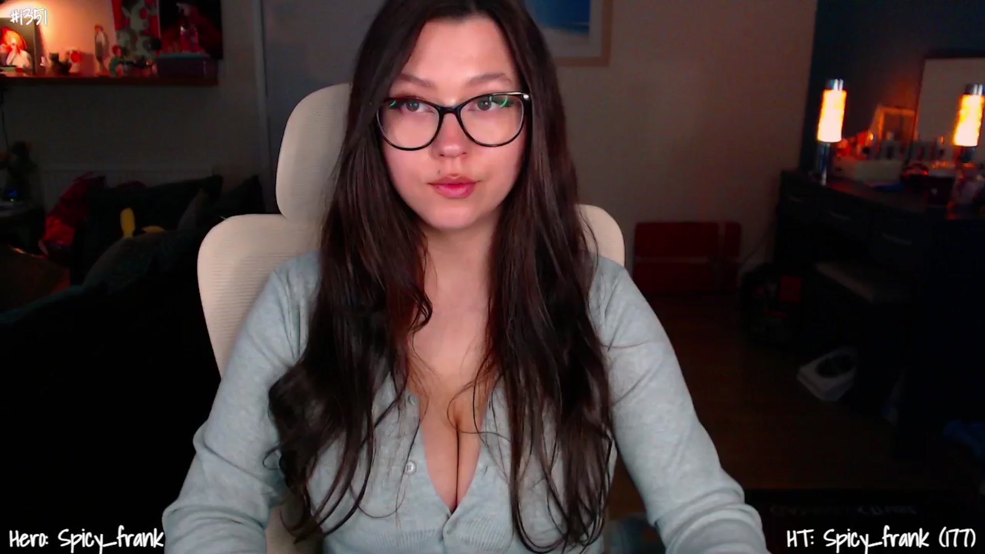 Gallery image thumbnail from AnnAngelx's myfreecams stream on, 03/12/2025, 23:25 image 11 of 20