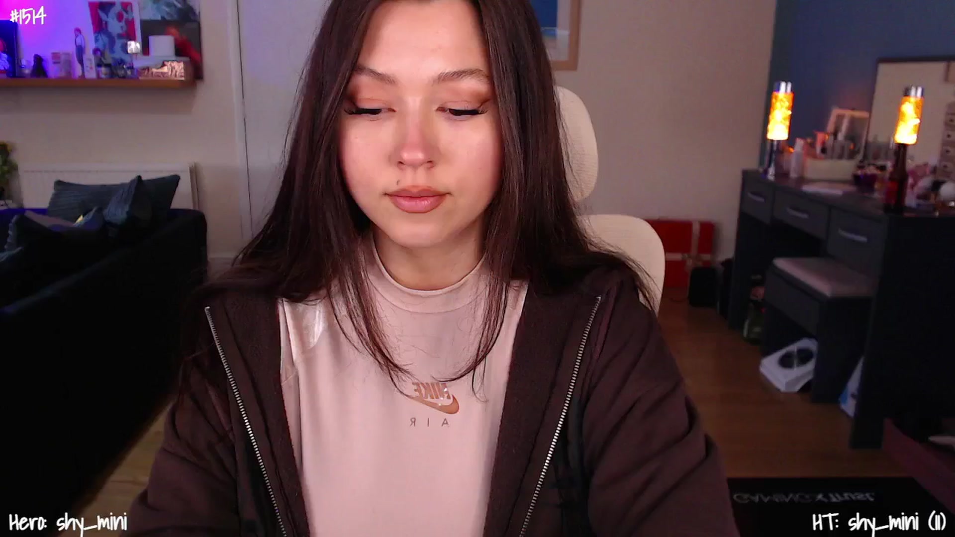 Gallery image thumbnail from AnnAngelx's myfreecams stream on, 03/18/2025, 18:38 image 1 of 20