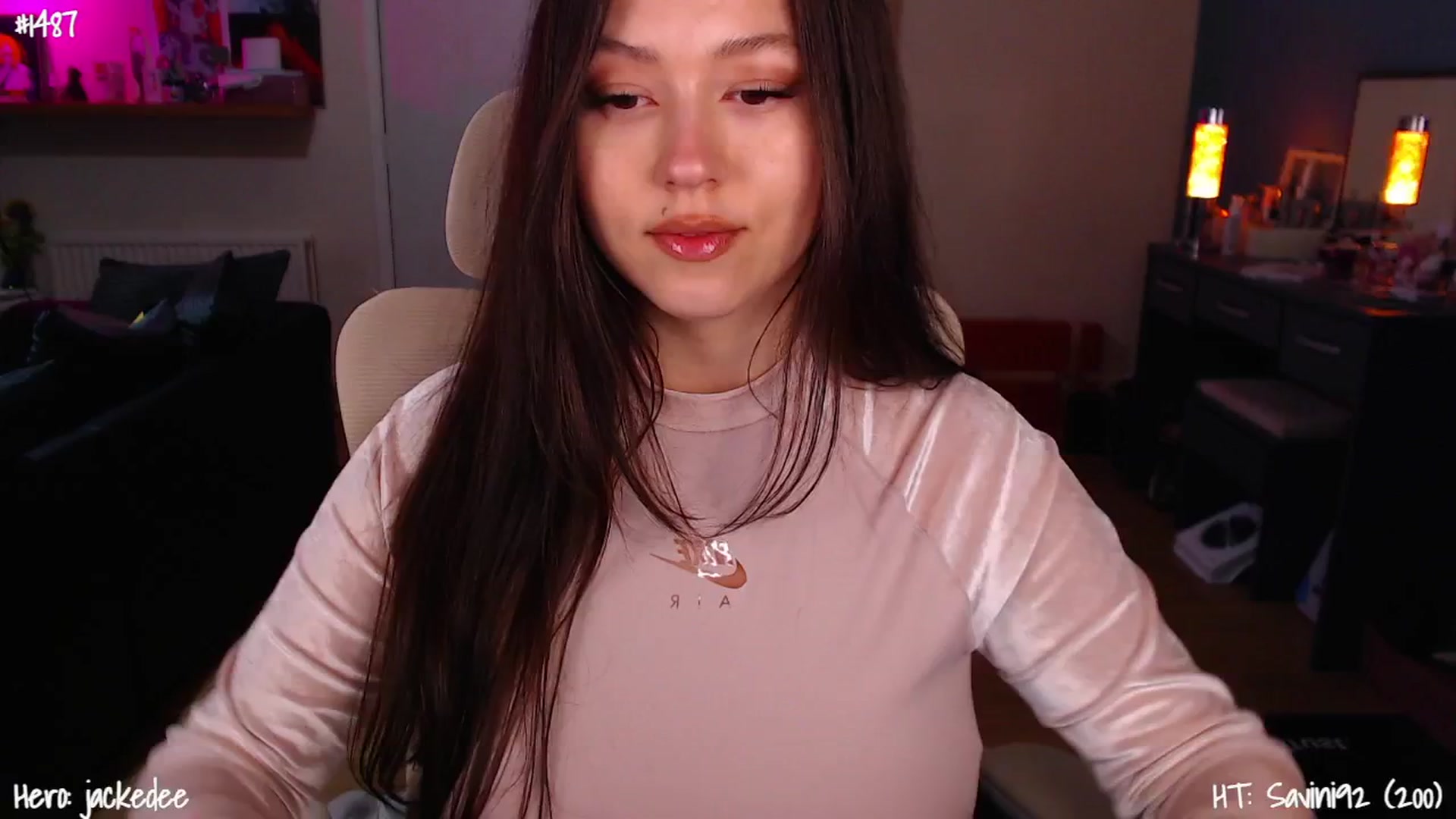 Gallery image thumbnail from AnnAngelx's myfreecams stream on, 03/18/2025, 20:36 image 2 of 20