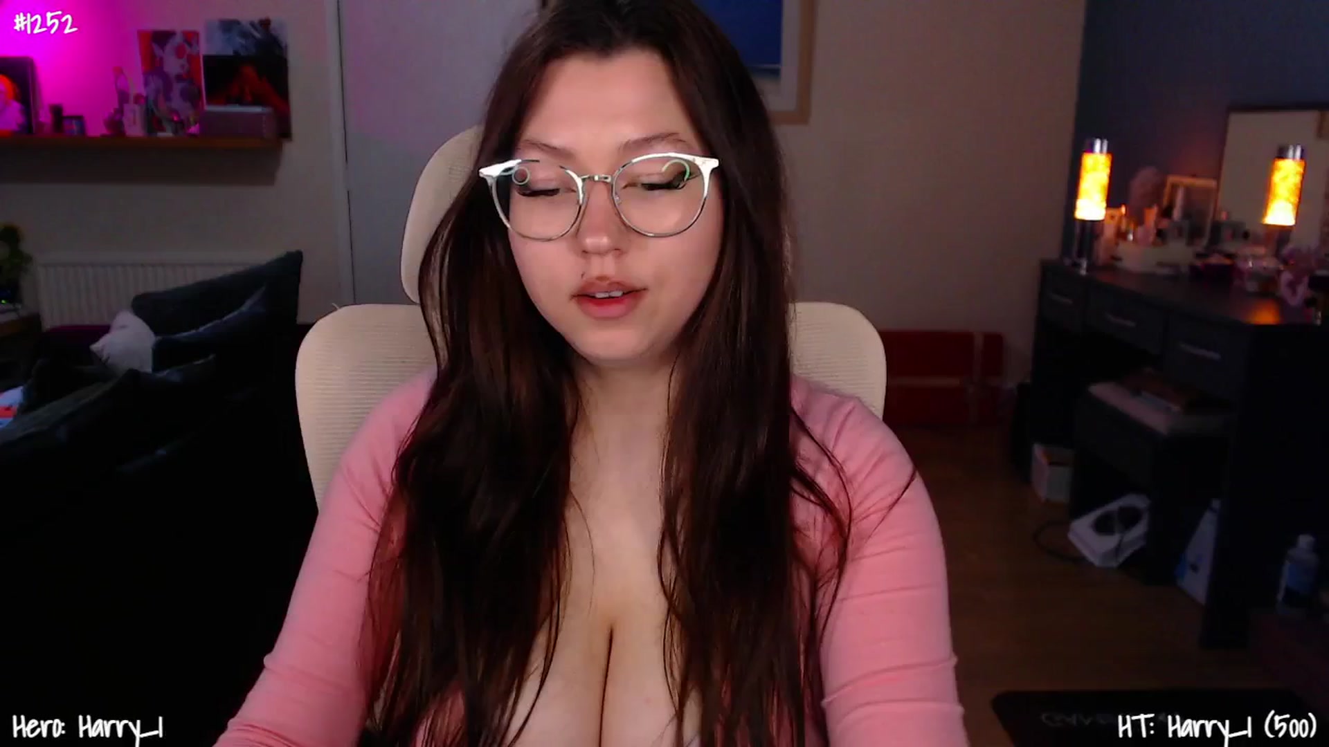 Gallery image thumbnail from AnnAngelx's myfreecams stream on, 03/27/2025, 21:36 image 12 of 20