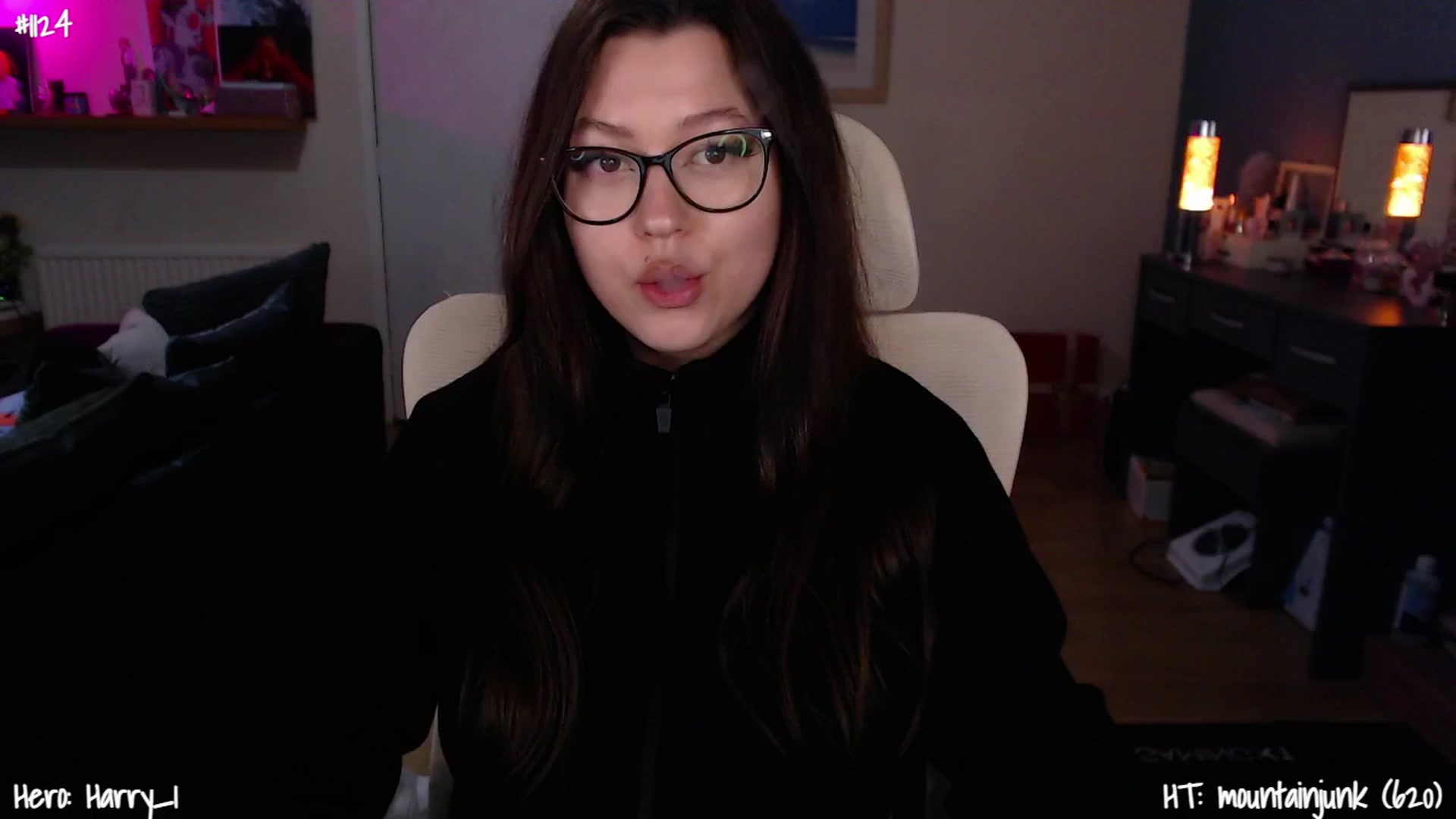 Gallery image thumbnail from AnnAngelx's myfreecams stream on, 03/27/2025, 23:06 image 19 of 20