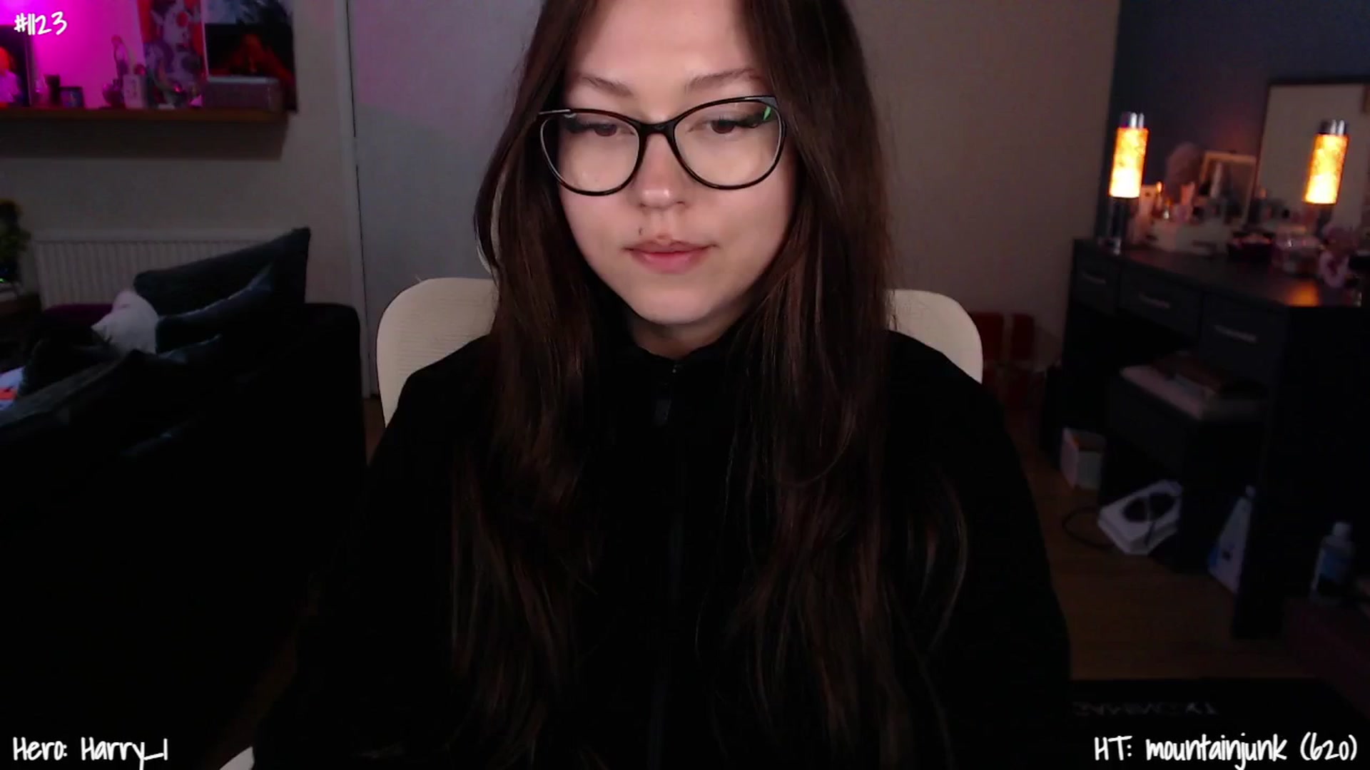 Gallery image thumbnail from AnnAngelx's myfreecams stream on, 03/27/2025, 23:06 image 14 of 20