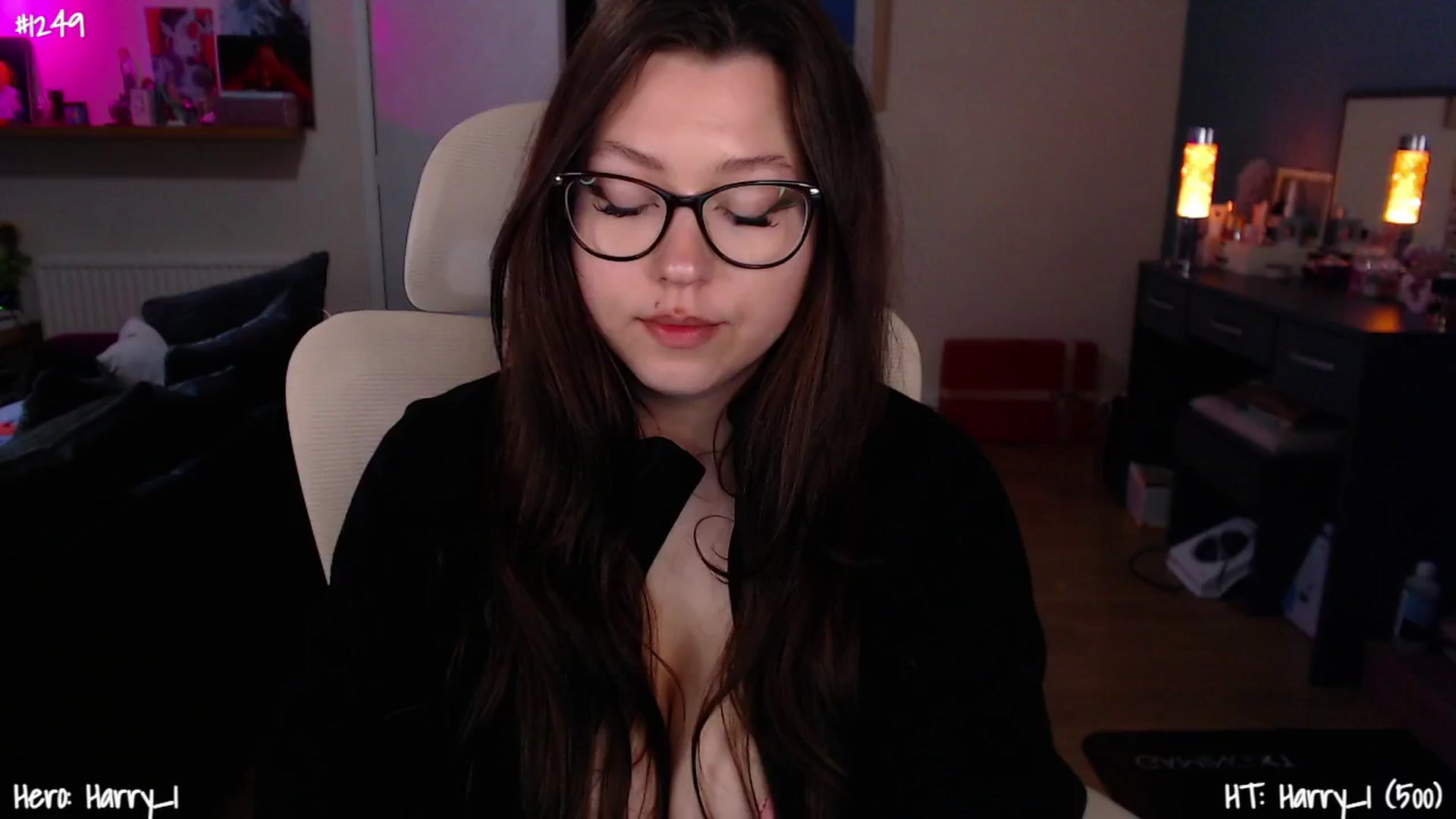 Gallery image thumbnail from AnnAngelx's myfreecams stream on, 03/27/2025, 23:06 image 3 of 20