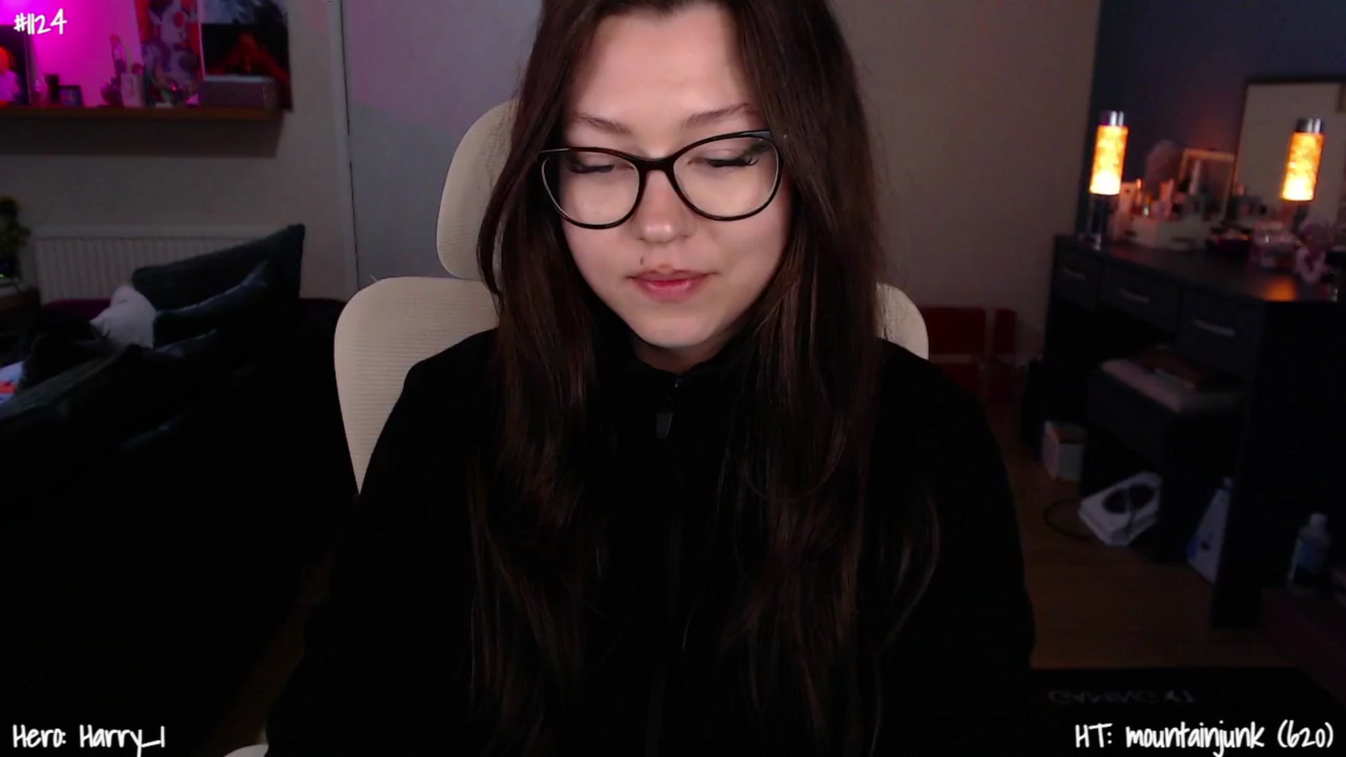 Gallery image thumbnail from AnnAngelx's myfreecams stream on, 03/27/2025, 23:06 image 15 of 20