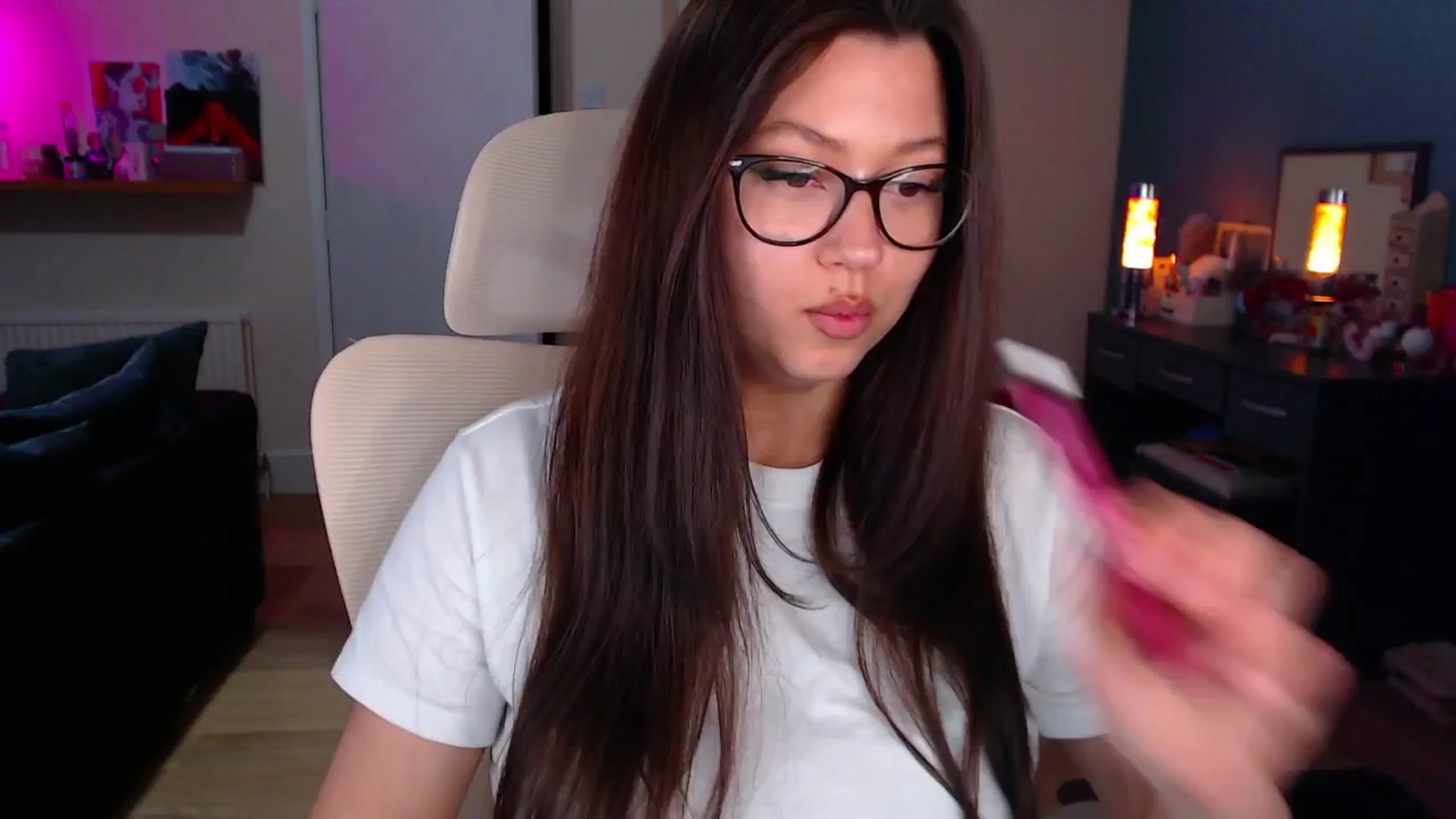 Gallery image thumbnail from AnnAngelx's myfreecams stream on, 03/31/2025, 20:01 image 16 of 20