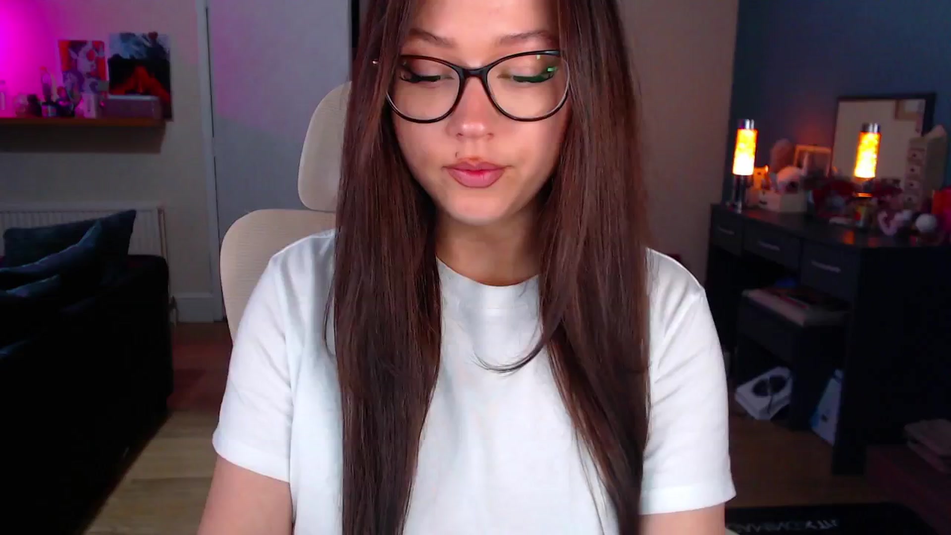 Gallery image thumbnail from AnnAngelx's myfreecams stream on, 03/31/2025, 20:01 image 5 of 20