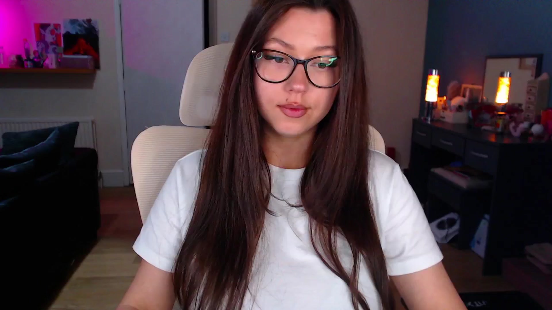 Gallery image thumbnail from AnnAngelx's myfreecams stream on, 03/31/2025, 20:01 image 15 of 20