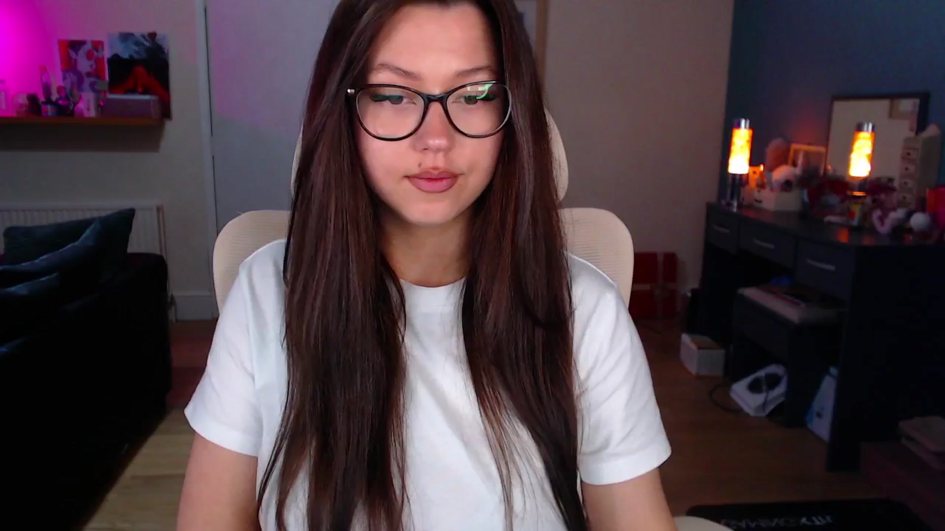 Gallery image thumbnail from AnnAngelx's myfreecams stream on, 03/31/2025, 20:01 image 8 of 20