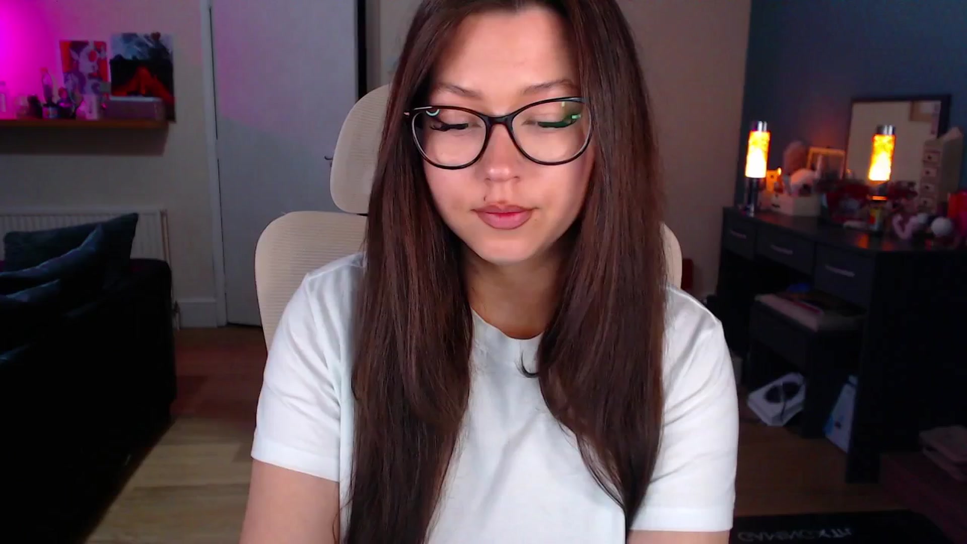 Gallery image thumbnail from AnnAngelx's myfreecams stream on, 03/31/2025, 20:01 image 13 of 20