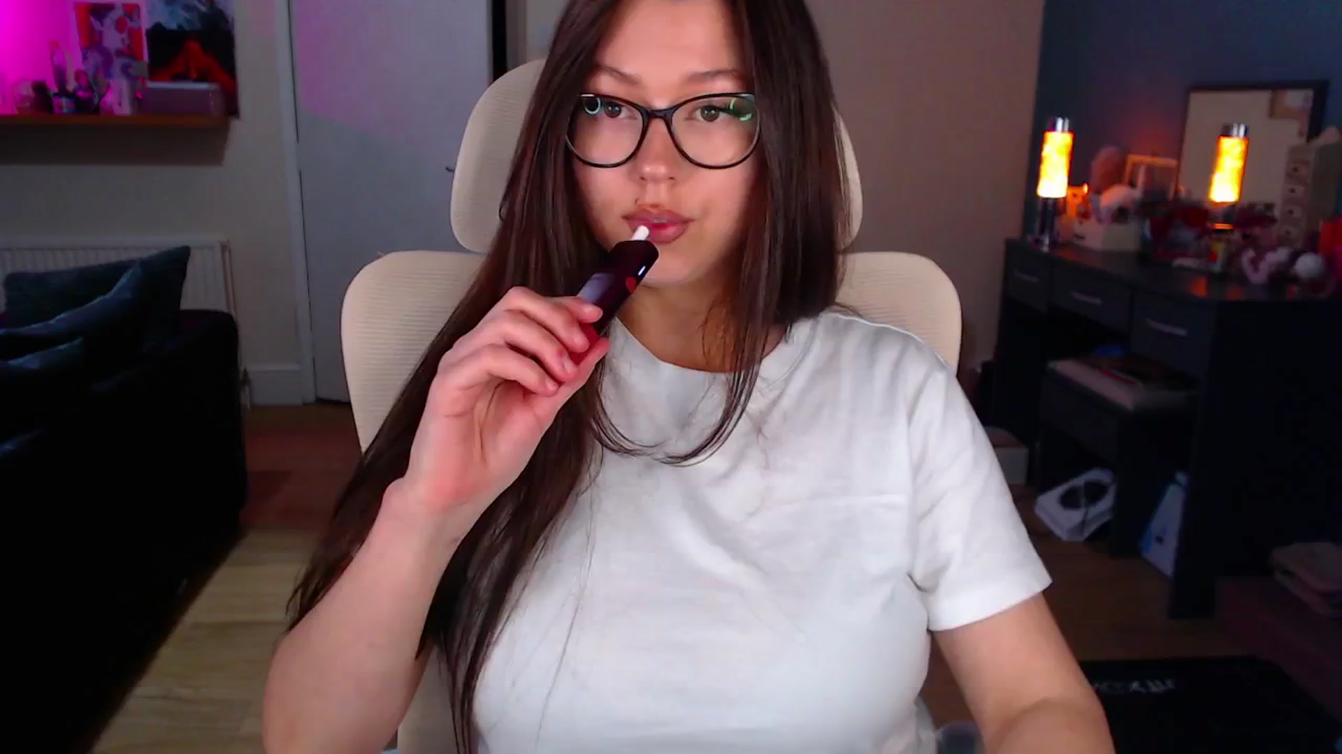 Gallery image thumbnail from AnnAngelx's myfreecams stream on, 03/31/2025, 21:13 image 11 of 20