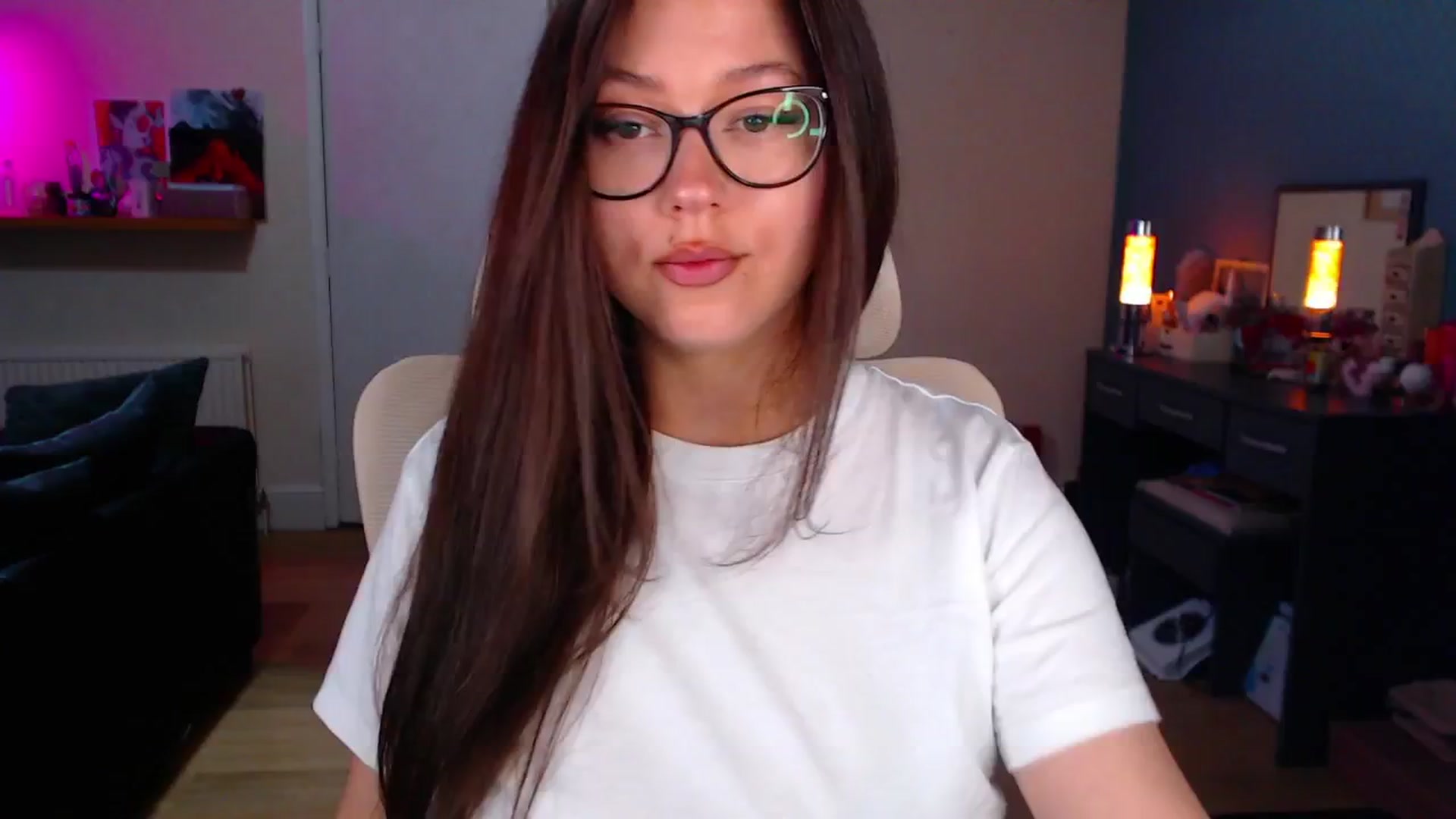 Gallery image thumbnail from AnnAngelx's myfreecams stream on, 03/31/2025, 21:13 image 9 of 20