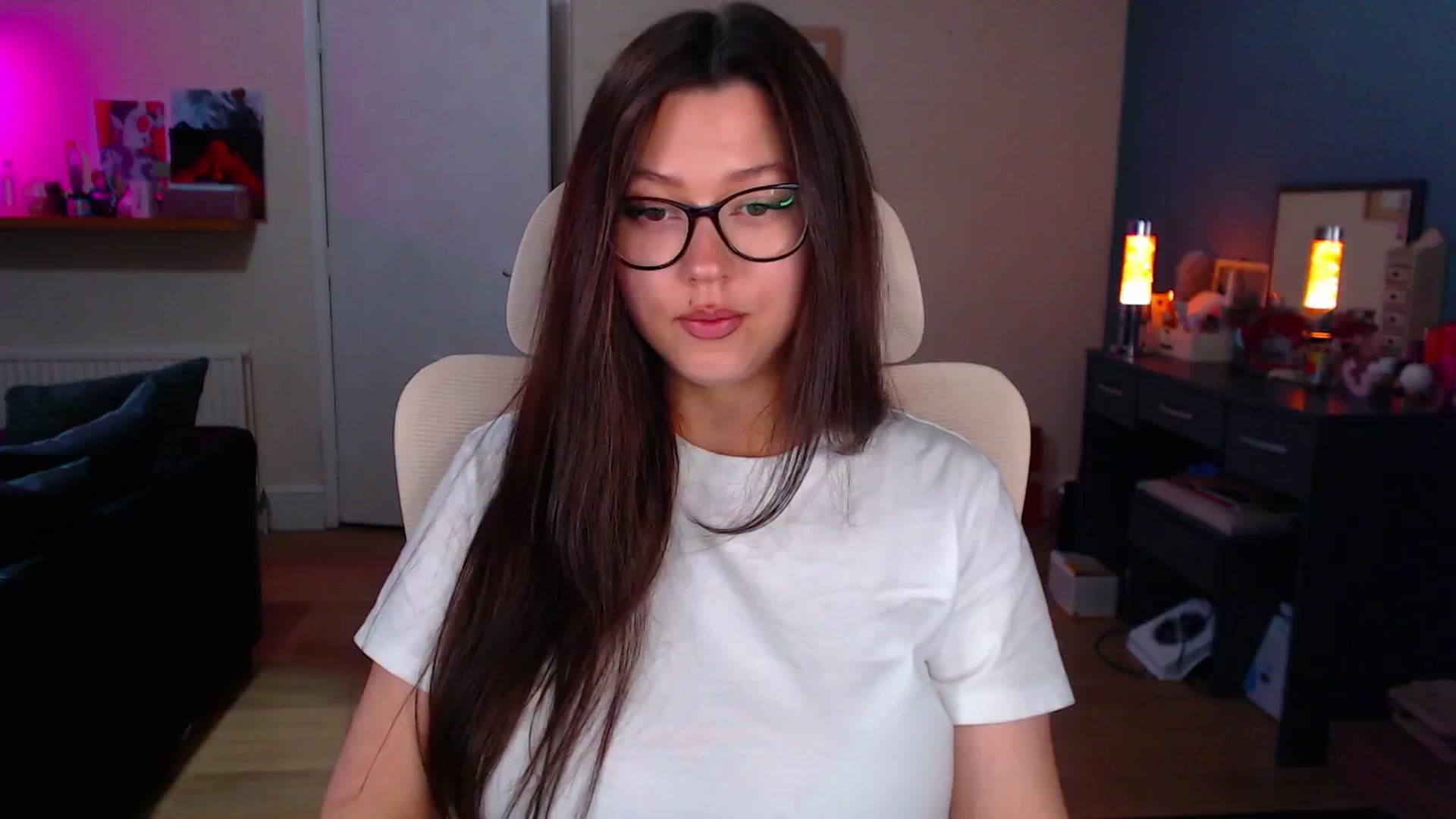 Gallery image thumbnail from AnnAngelx's myfreecams stream on, 03/31/2025, 21:13 image 7 of 20