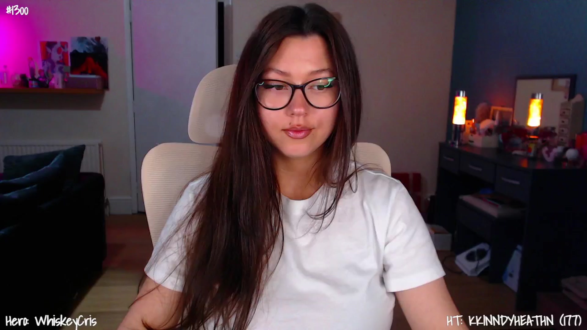 Gallery image thumbnail from AnnAngelx's myfreecams stream on, 03/31/2025, 21:13 image 19 of 20