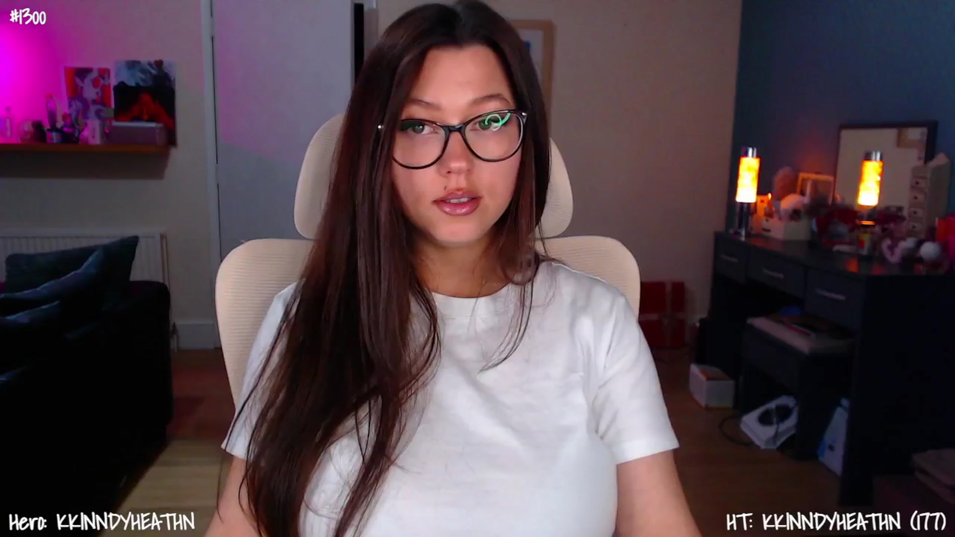 Gallery image thumbnail from AnnAngelx's myfreecams stream on, 03/31/2025, 21:13 image 13 of 20