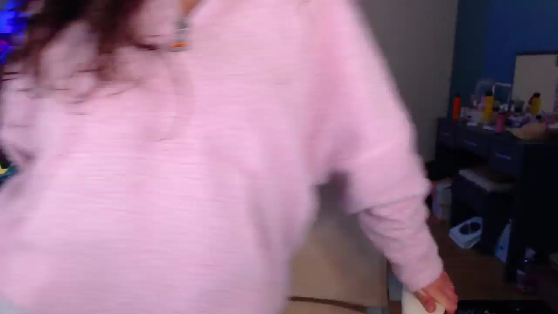 Gallery image thumbnail from AnnAngelx's myfreecams stream on, 04/05/2025, 21:09 image 8 of 20