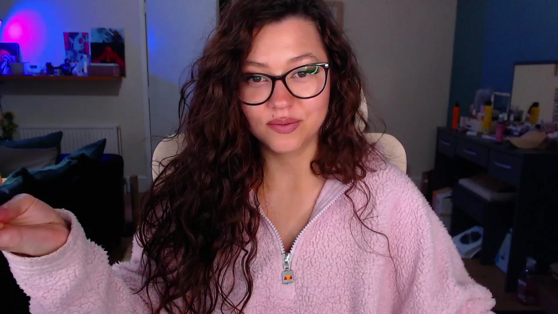 Gallery image thumbnail from AnnAngelx's myfreecams stream on, 04/05/2025, 21:09 image 20 of 20