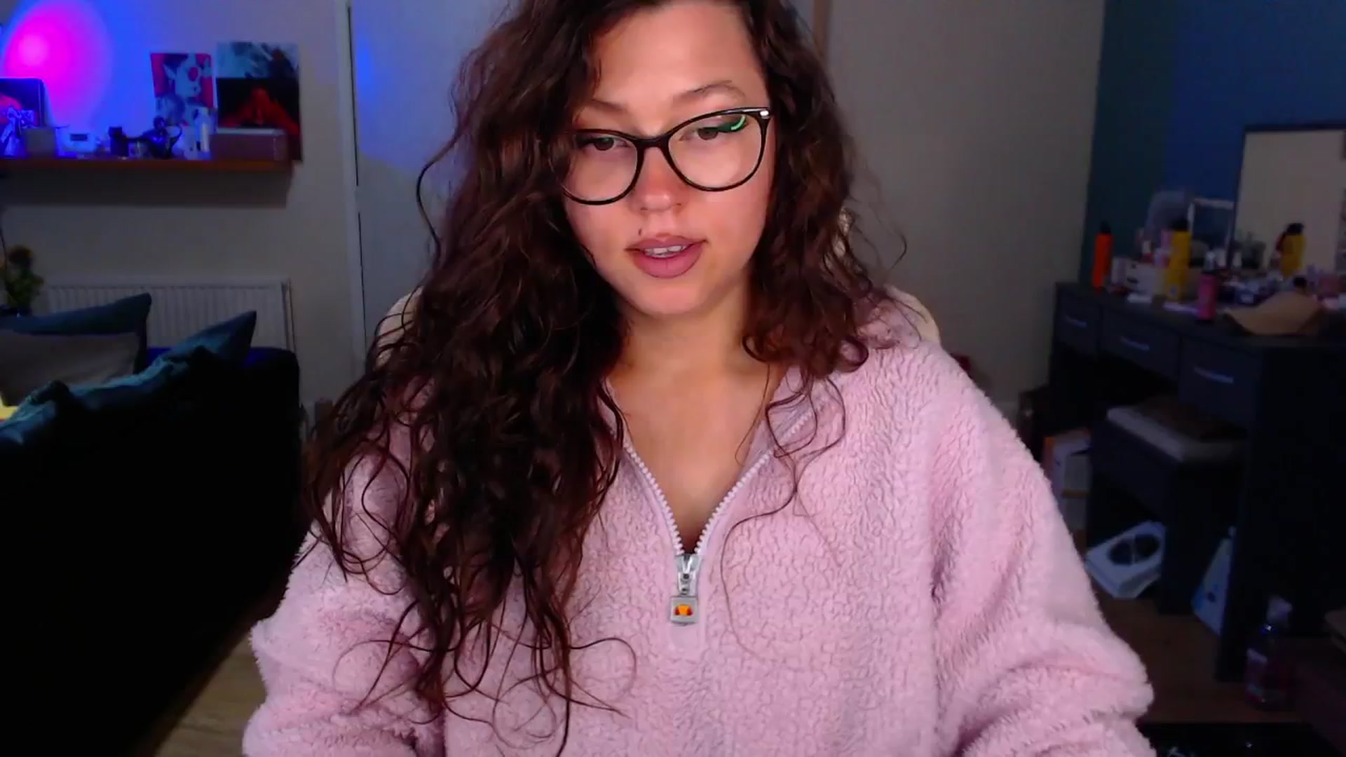 Gallery image thumbnail from AnnAngelx's myfreecams stream on, 04/05/2025, 21:09 image 4 of 20