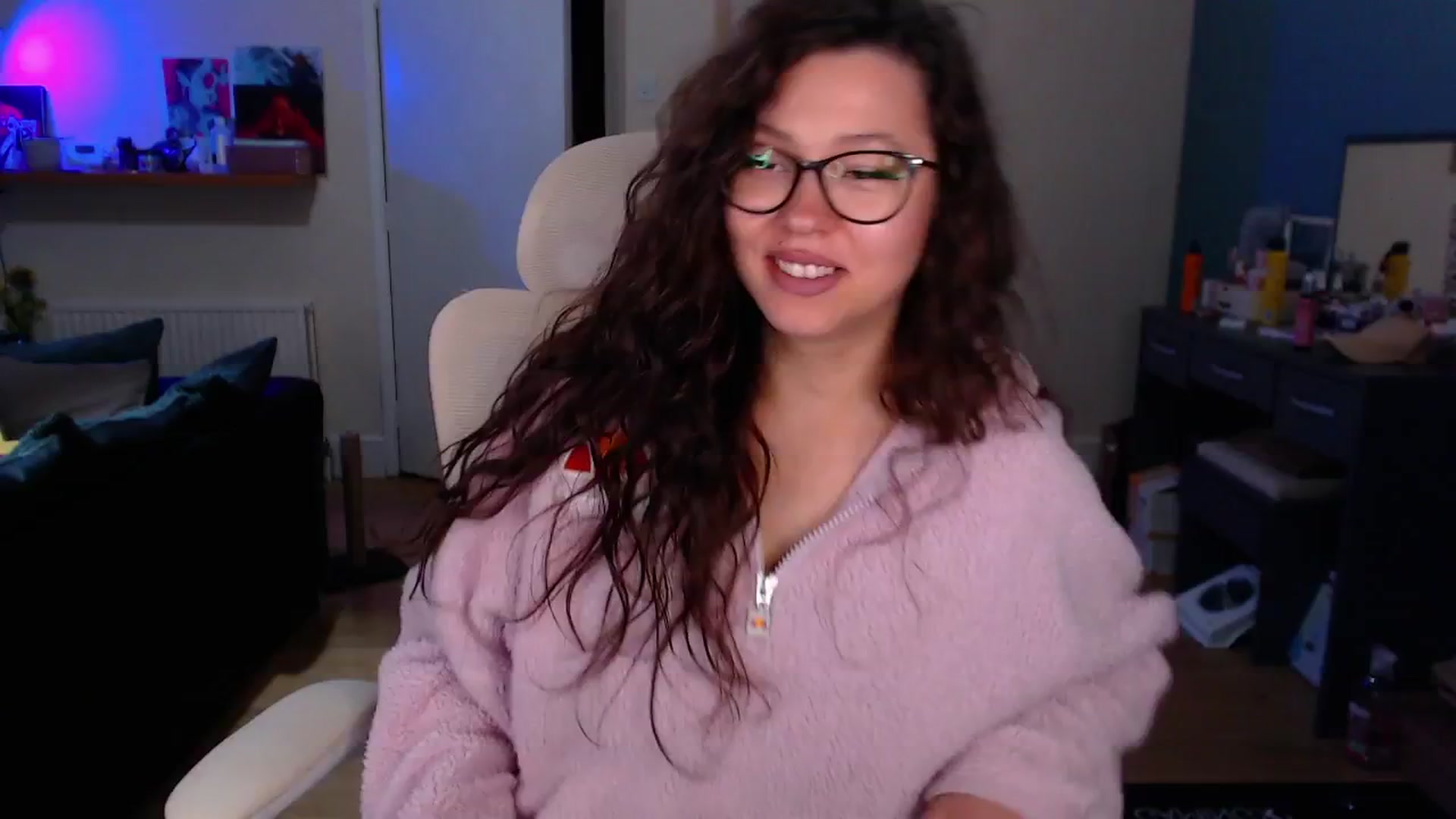 Gallery image thumbnail from AnnAngelx's myfreecams stream on, 04/05/2025, 21:09 image 10 of 20