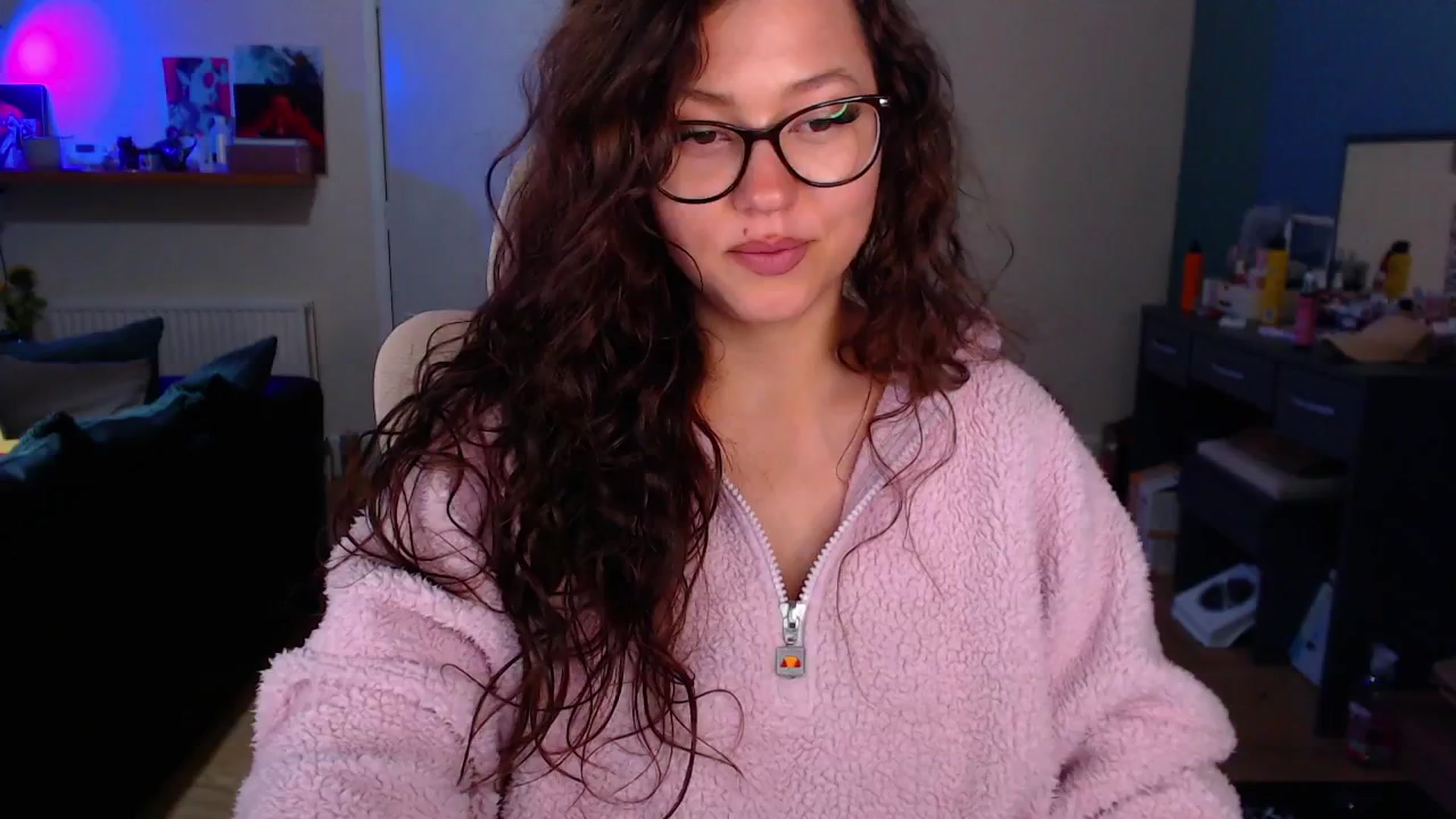 Gallery image thumbnail from AnnAngelx's myfreecams stream on, 04/05/2025, 21:09 image 3 of 20