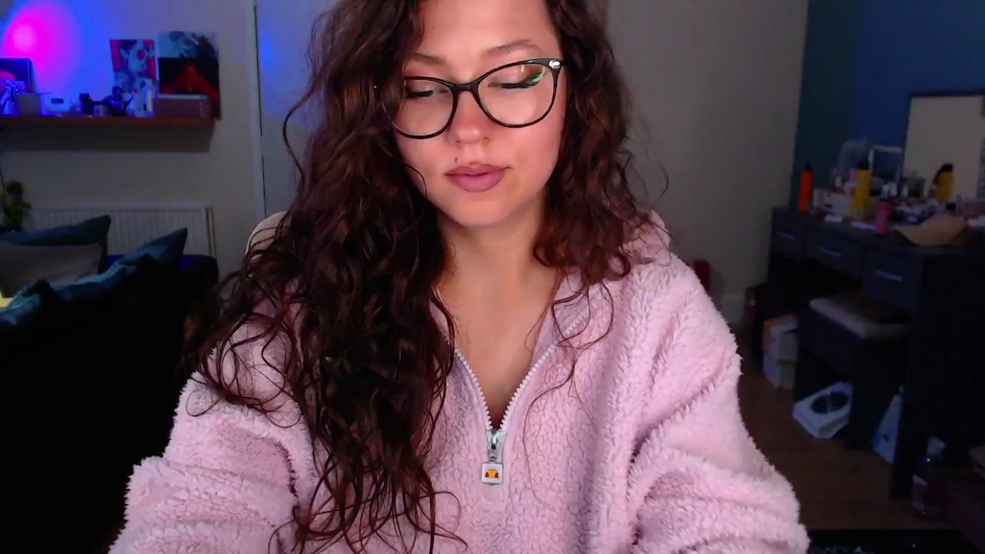 Gallery image thumbnail from AnnAngelx's myfreecams stream on, 04/05/2025, 21:09 image 6 of 20