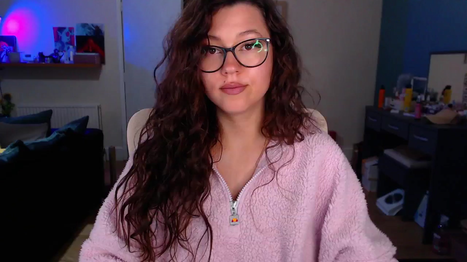 Gallery image thumbnail from AnnAngelx's myfreecams stream on, 04/05/2025, 21:09 image 13 of 20