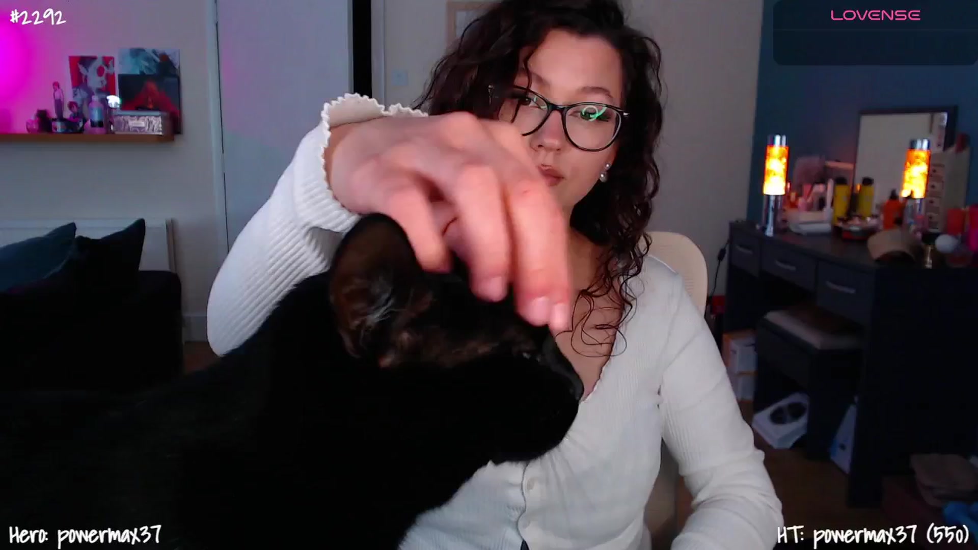Gallery image thumbnail from AnnAngelx's myfreecams stream on, 04/08/2025, 12:07 image 15 of 20