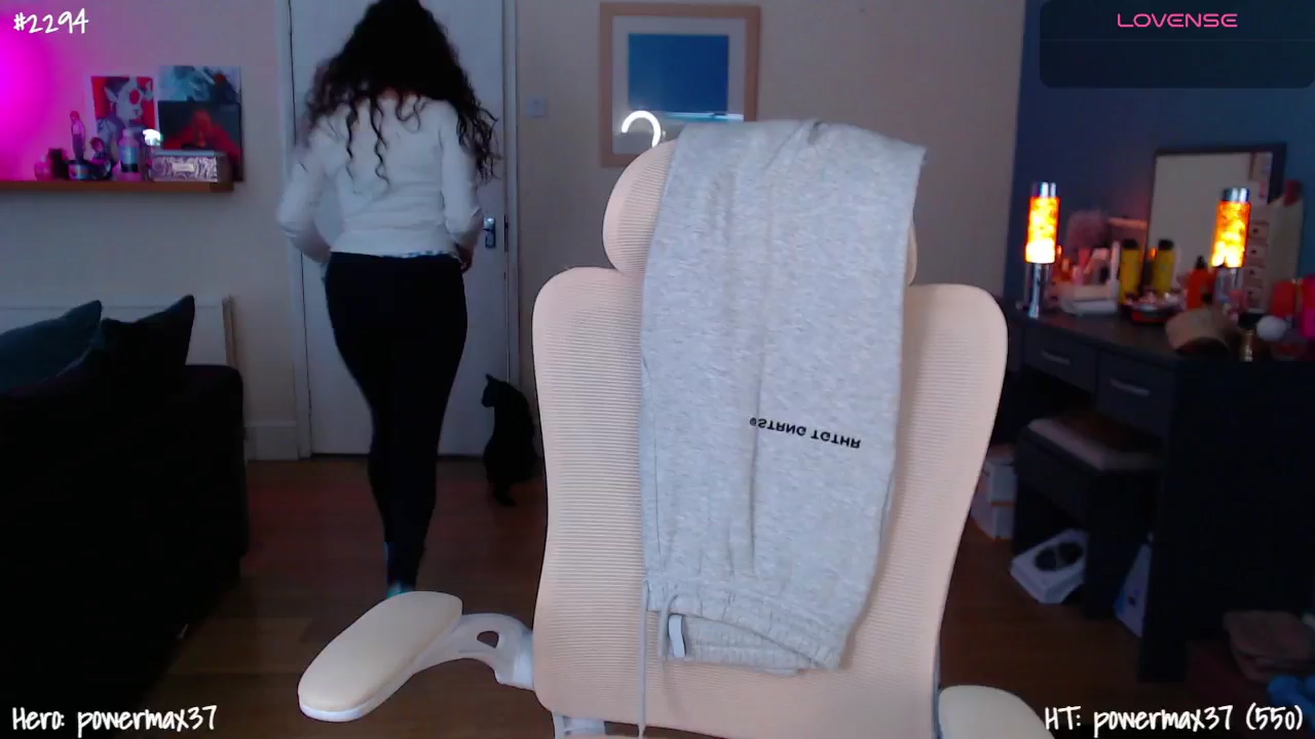 Gallery image thumbnail from AnnAngelx's myfreecams stream on, 04/08/2025, 12:07 image 5 of 20