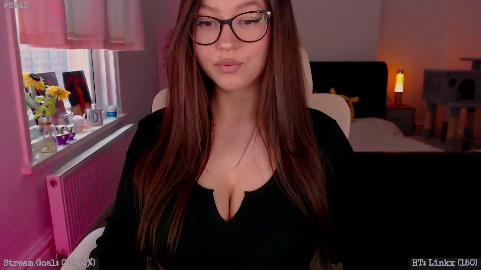 Gallery image thumbnail from AnnAngelx's myfreecams stream on, 05/08/2025, 16:41 image 8 of 20