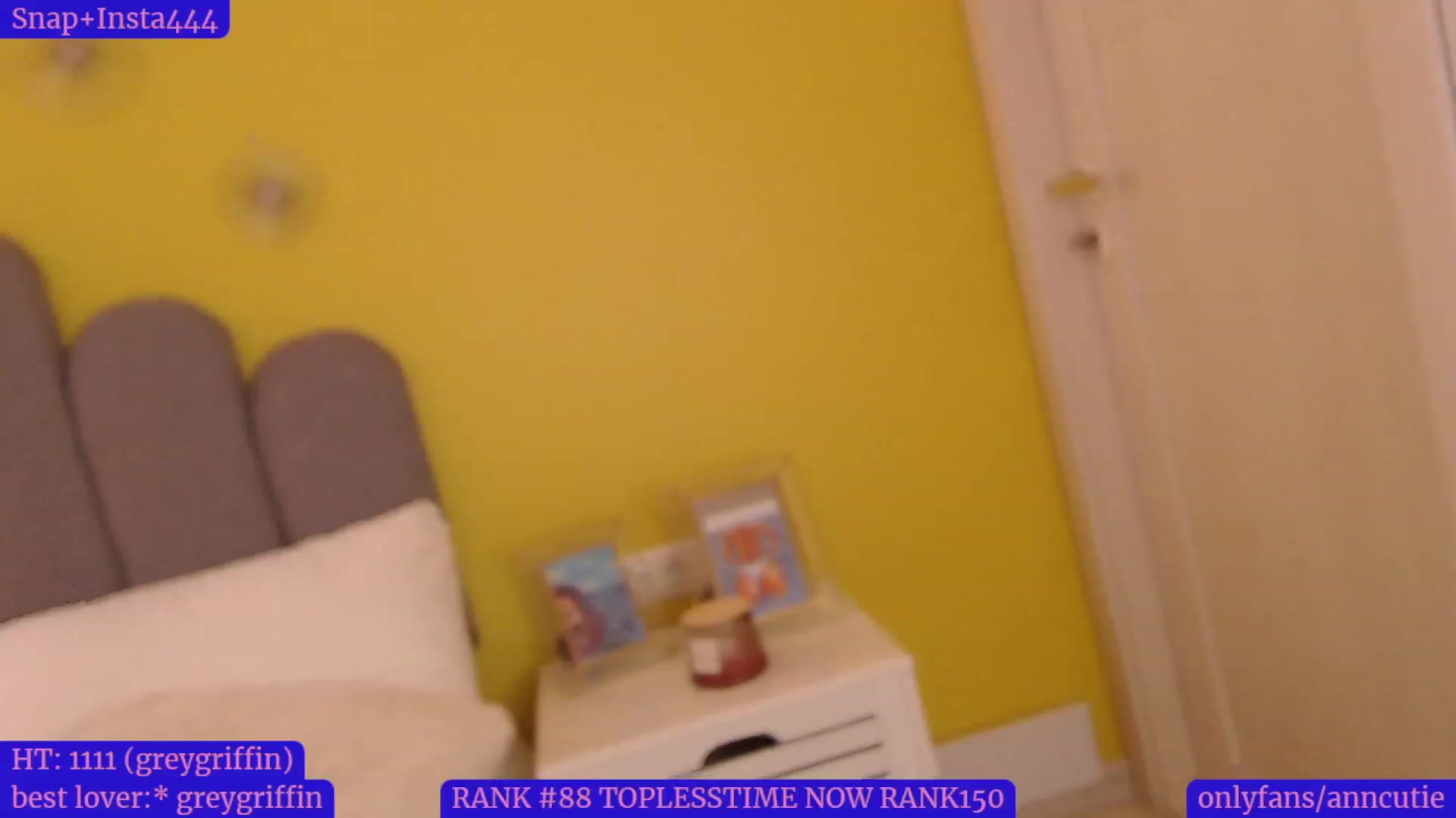 Gallery image thumbnail from AnnCutie's myfreecams stream on, 11/19/2022, 11:07 image 10 of 20