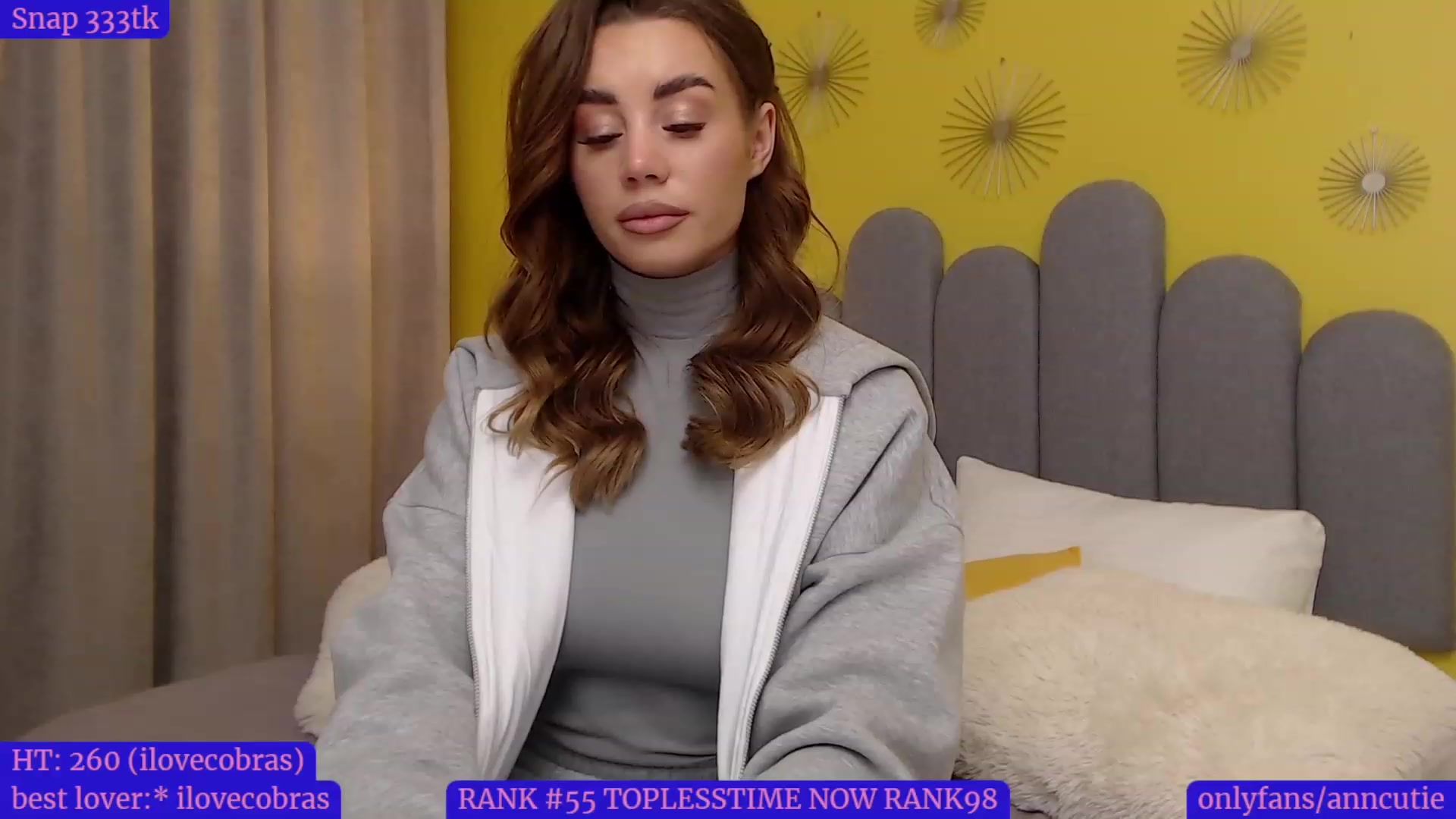 Gallery image thumbnail from AnnCutie's myfreecams stream on, 11/27/2022, 23:28 image 6 of 20