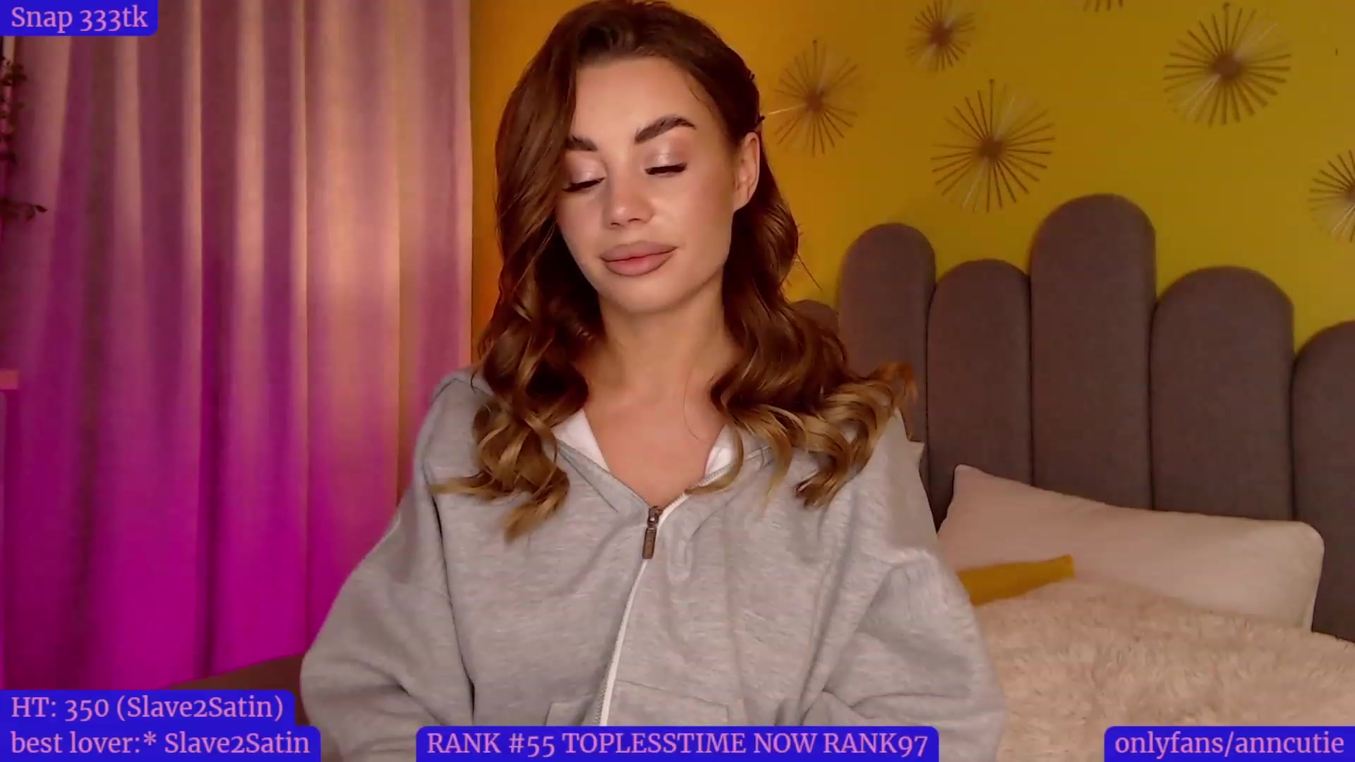 Gallery image thumbnail from AnnCutie's myfreecams stream on, 11/27/2022, 23:28 image 9 of 20