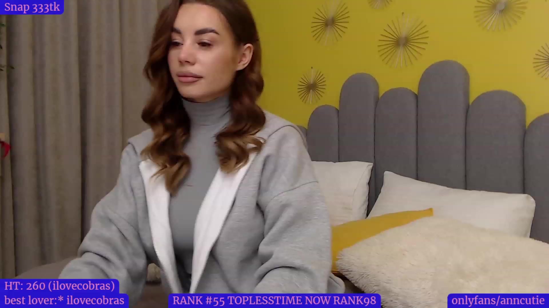 Gallery image thumbnail from AnnCutie's myfreecams stream on, 11/27/2022, 23:28 image 3 of 20