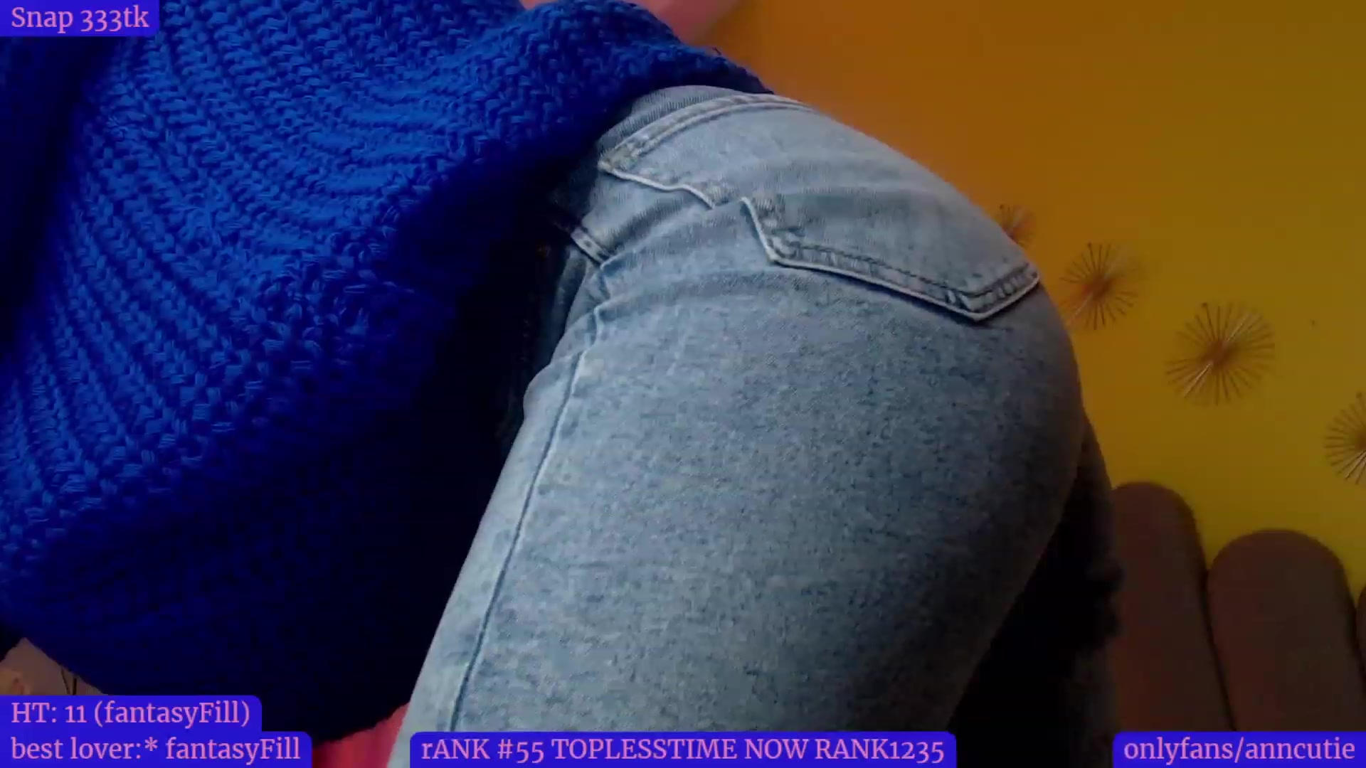Gallery image thumbnail from AnnCutie's myfreecams stream on, 12/01/2022, 14:08 image 18 of 20