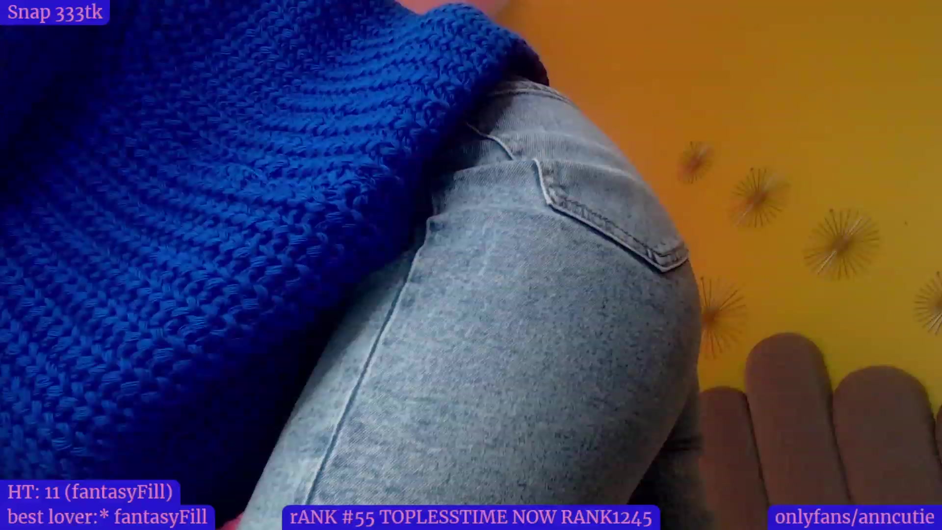 Gallery image thumbnail from AnnCutie's myfreecams stream on, 12/01/2022, 14:08 image 19 of 20