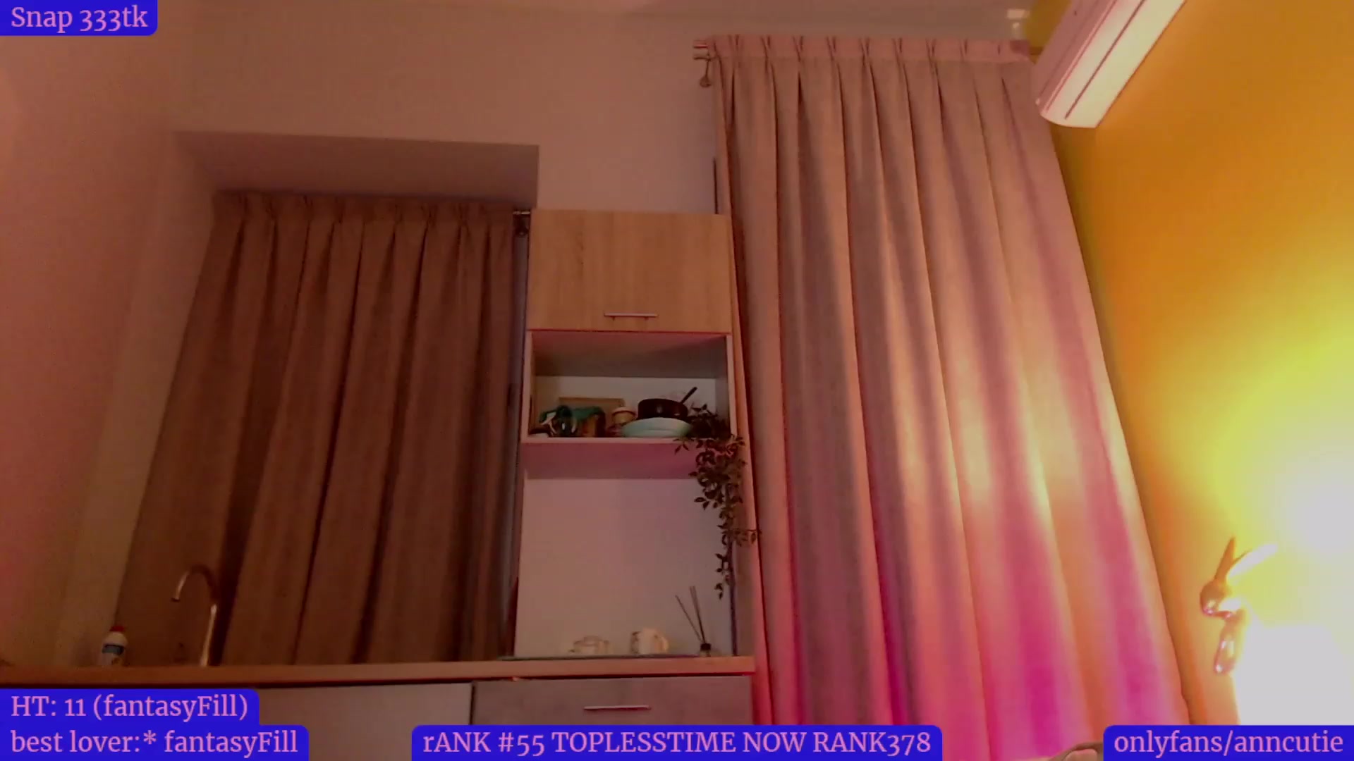 Gallery image thumbnail from AnnCutie's myfreecams stream on, 12/01/2022, 14:45 image 4 of 20