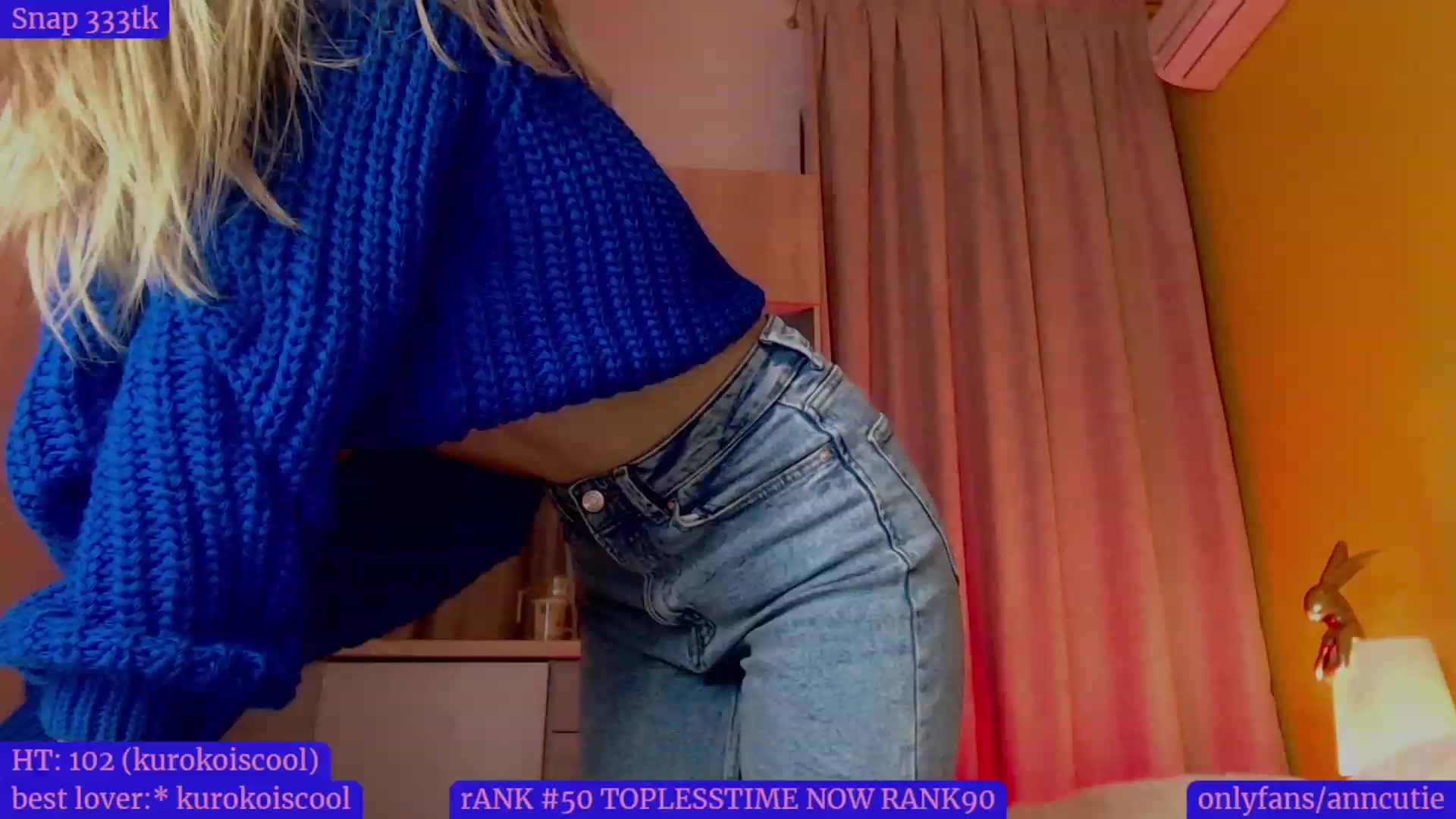 Gallery image thumbnail from AnnCutie's myfreecams stream on, 12/01/2022, 17:15 image 4 of 20