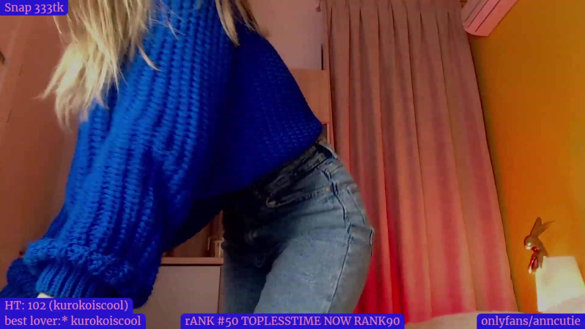 Gallery image thumbnail from AnnCutie's myfreecams stream on, 12/01/2022, 17:15 image 5 of 20