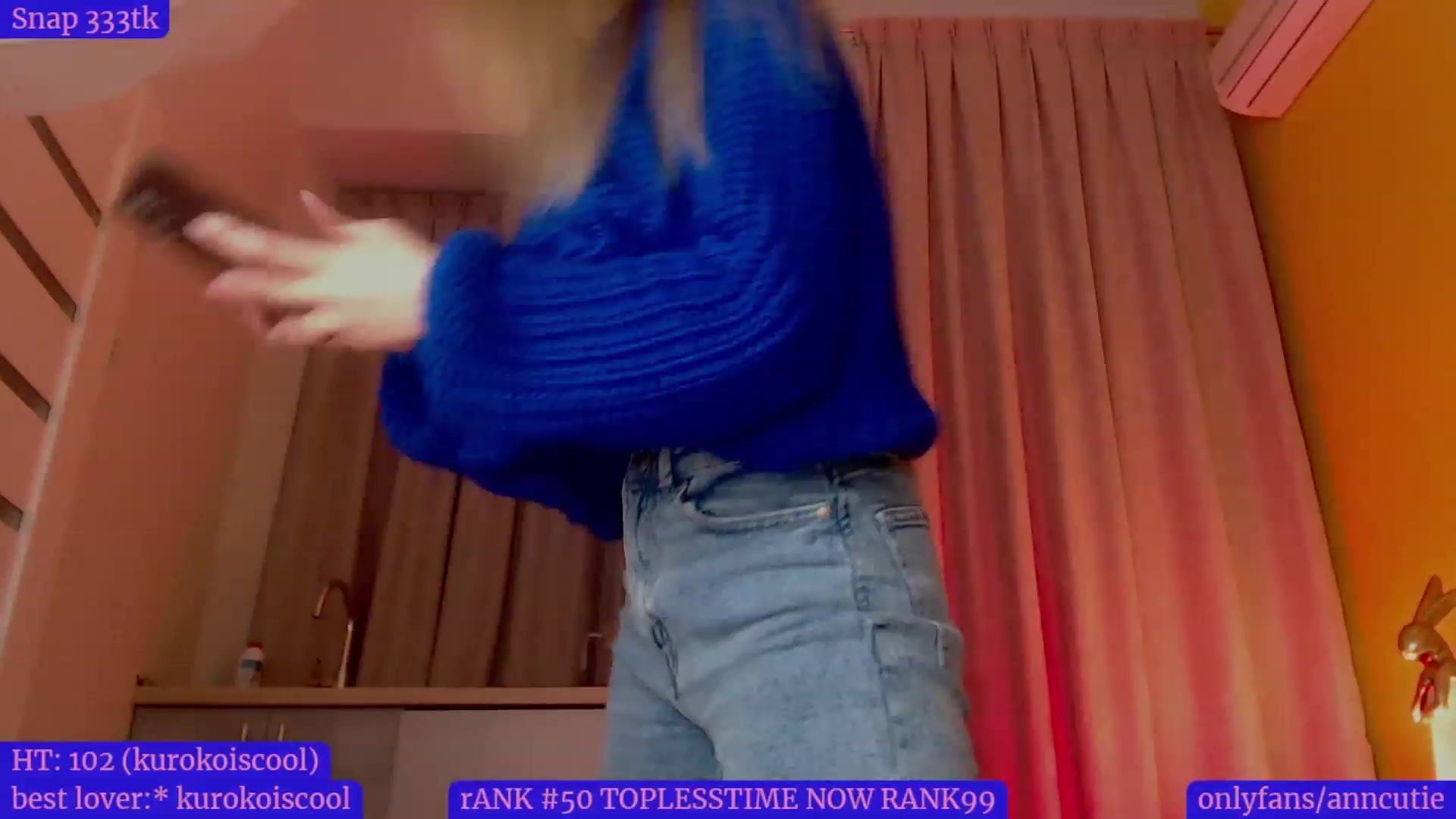 Gallery image thumbnail from AnnCutie's myfreecams stream on, 12/01/2022, 18:50 image 8 of 20