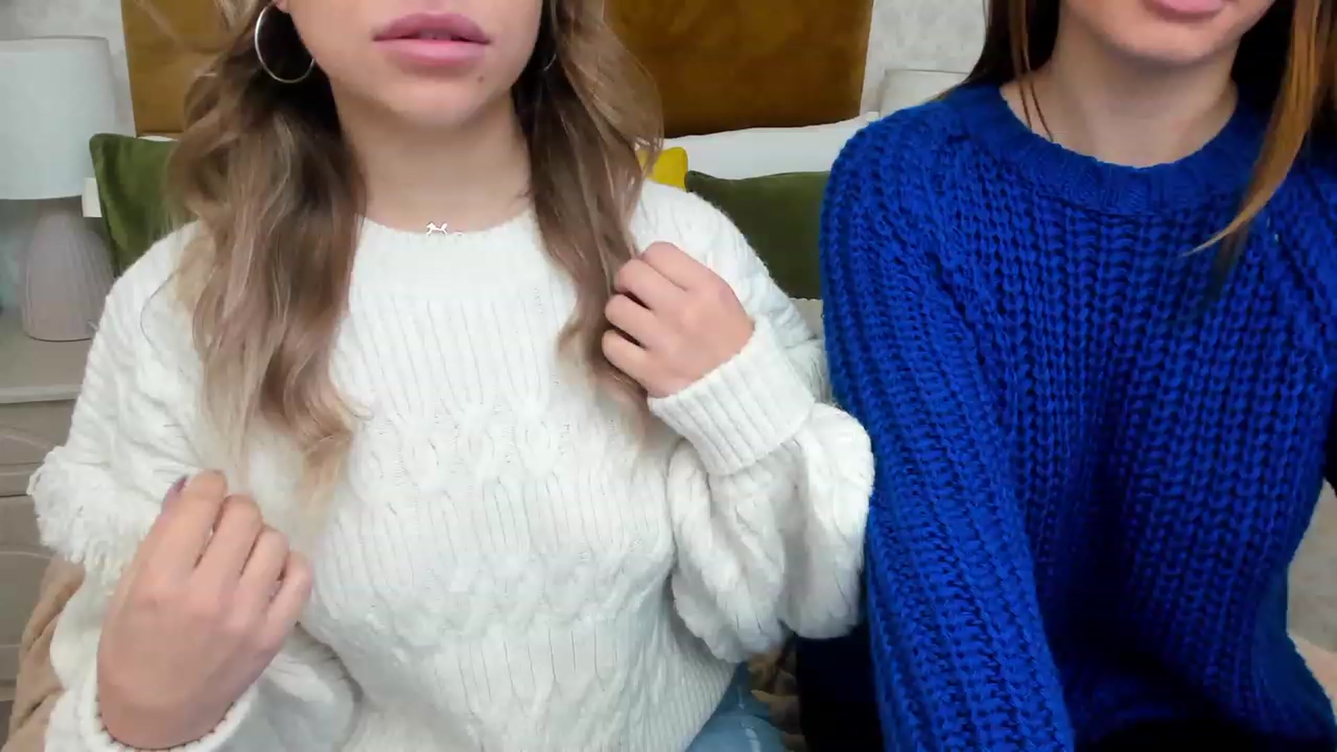 Gallery image thumbnail from AnnCutie's myfreecams stream on, 12/03/2022, 07:52 image 1 of 20