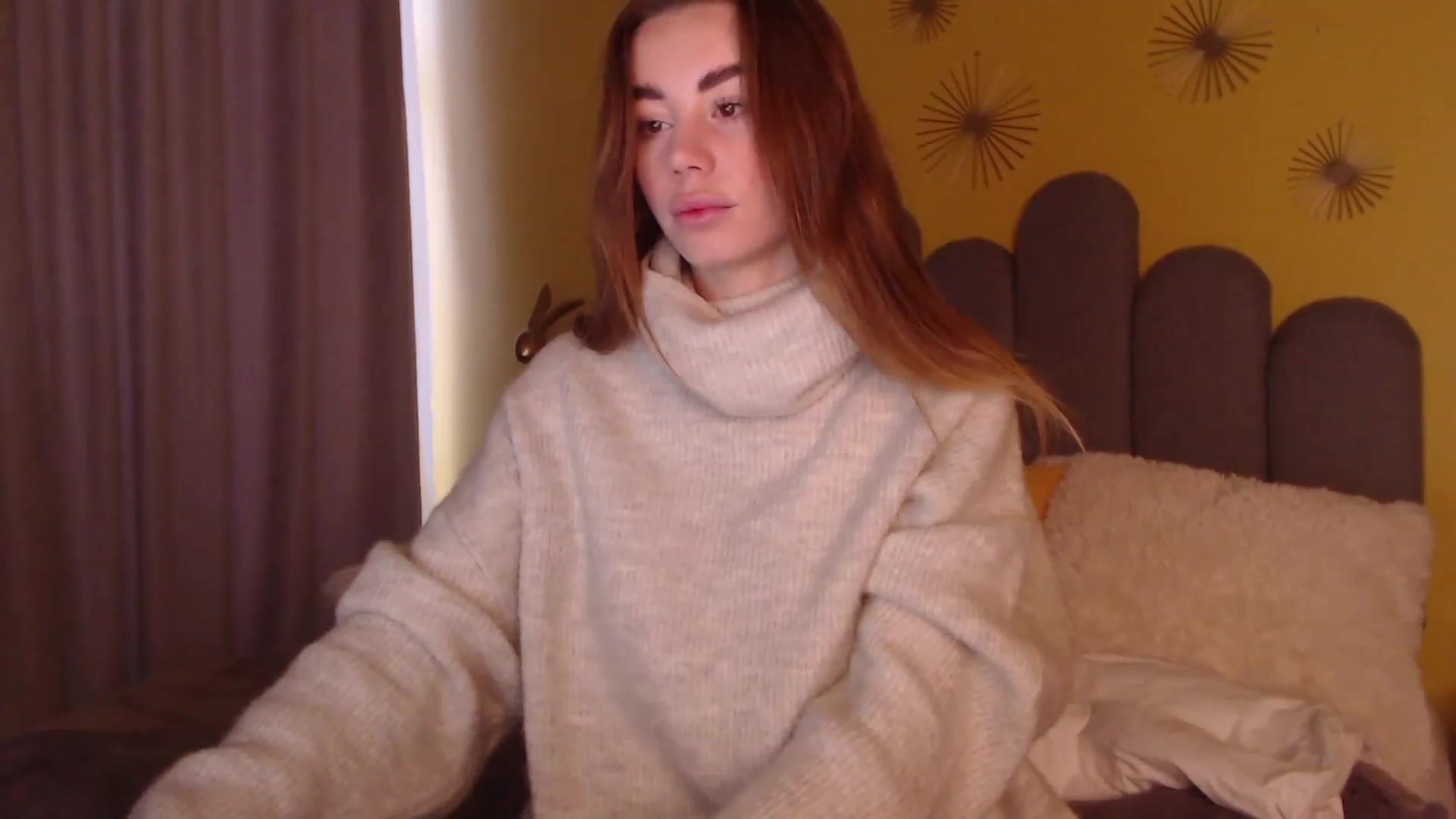 Gallery image thumbnail from AnnCutie's myfreecams stream on, 12/07/2022, 07:26 image 10 of 20