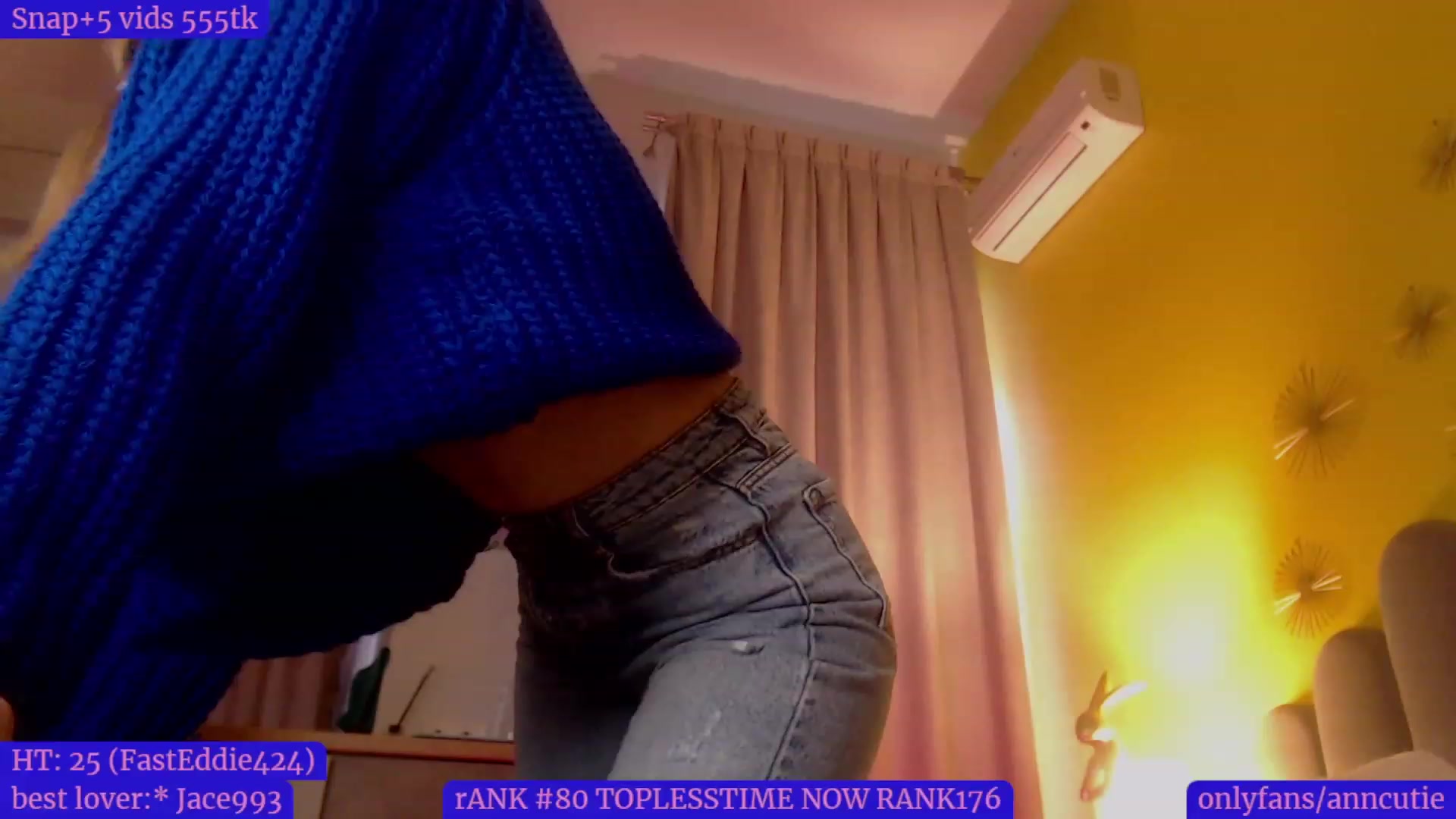 Gallery image thumbnail from AnnCutie's myfreecams stream on, 12/08/2022, 13:00 image 15 of 20