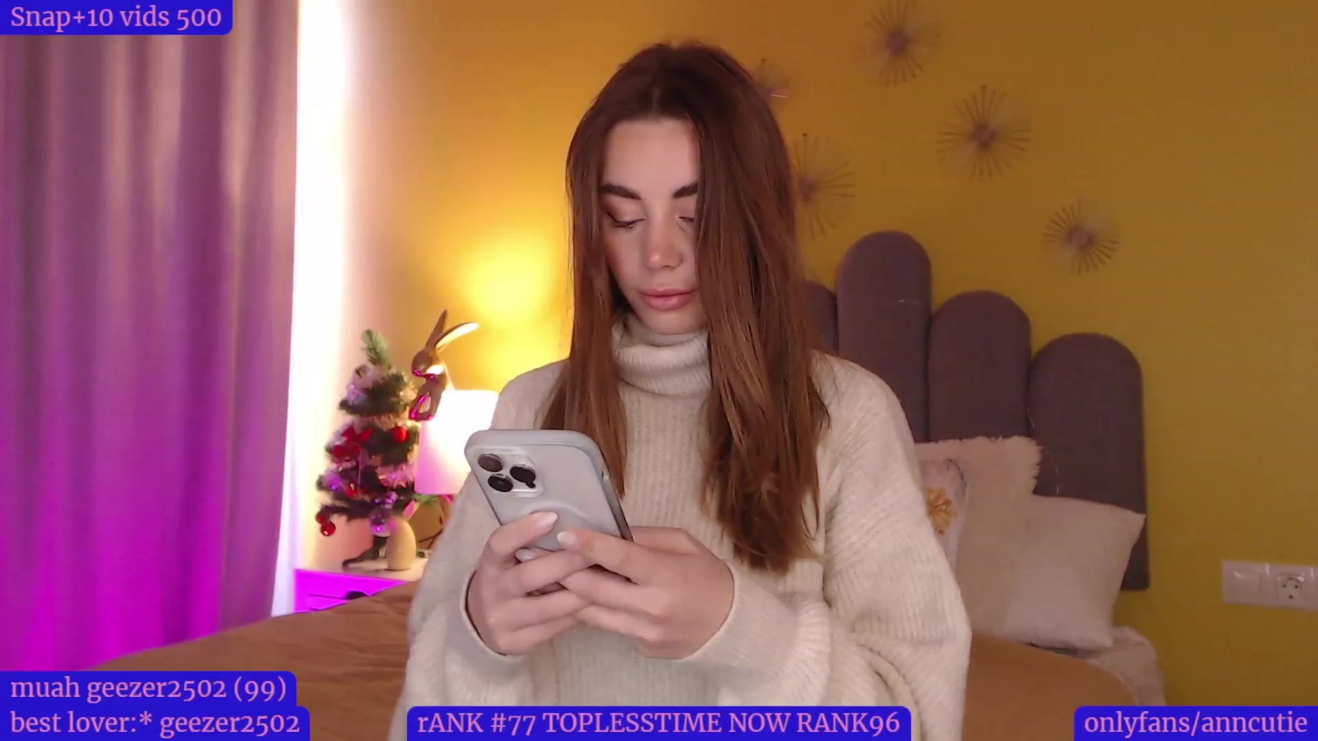 Gallery image thumbnail from AnnCutie's myfreecams stream on, 12/17/2022, 07:07 image 11 of 20